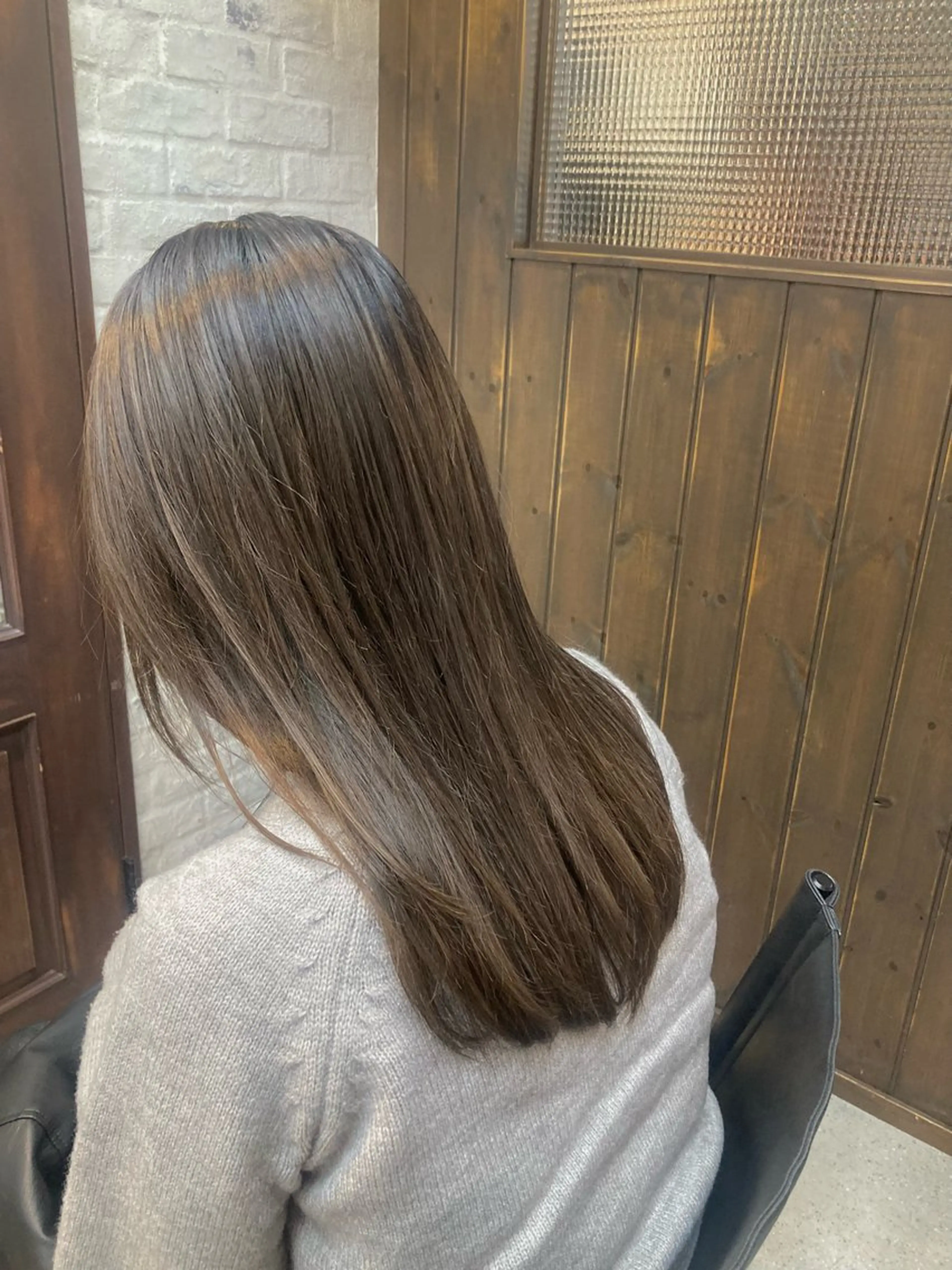 カラー 透明感カラー ハイライトカラー ヘアカラー 加茂野 緑のヘアスタイル