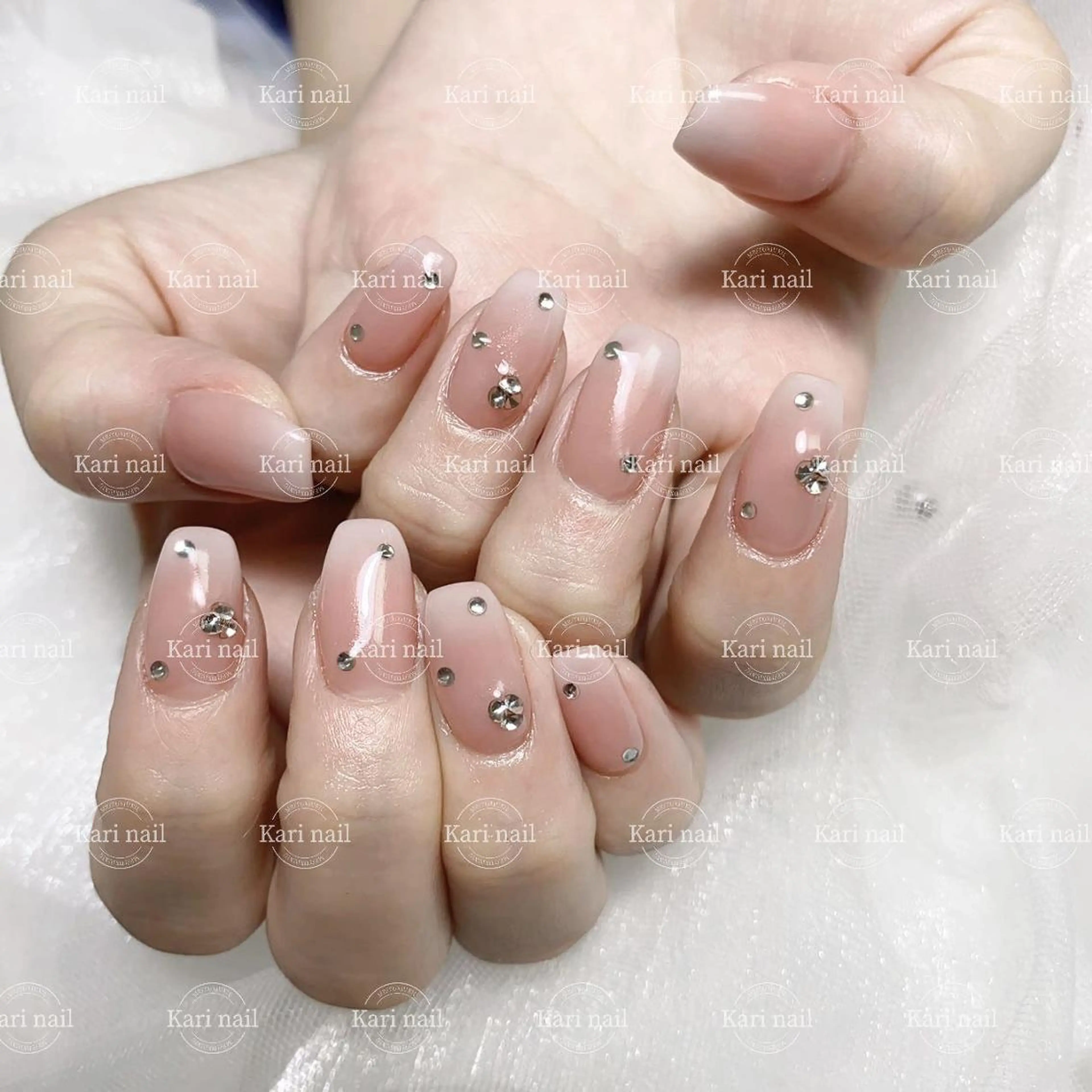 ネイル シンプルネイル ハンドネイル Nail salon 木にいるのネイルデザイン