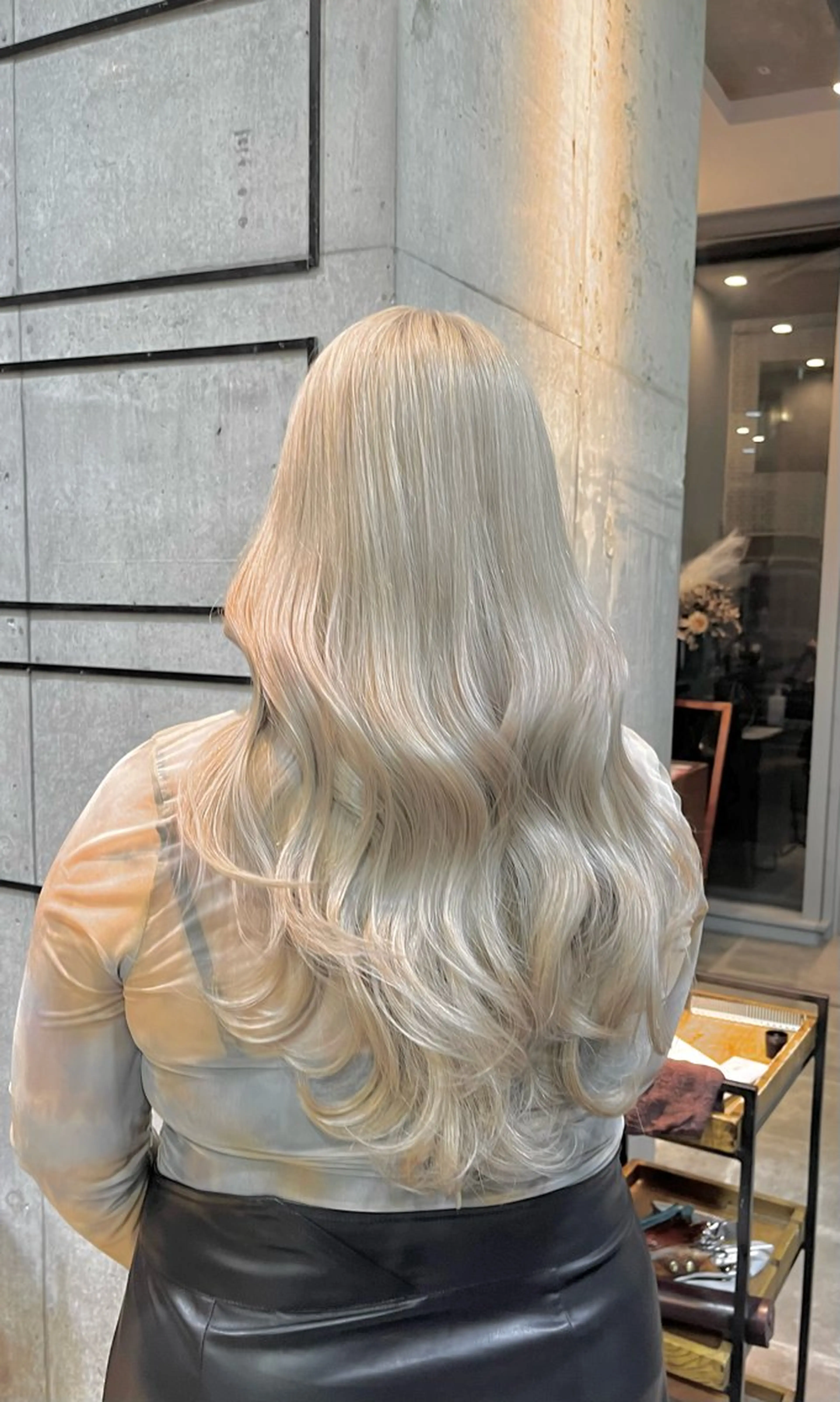 ロング カラー ヘアカラー ハイトーンカラ ー/小川のヘアスタイル