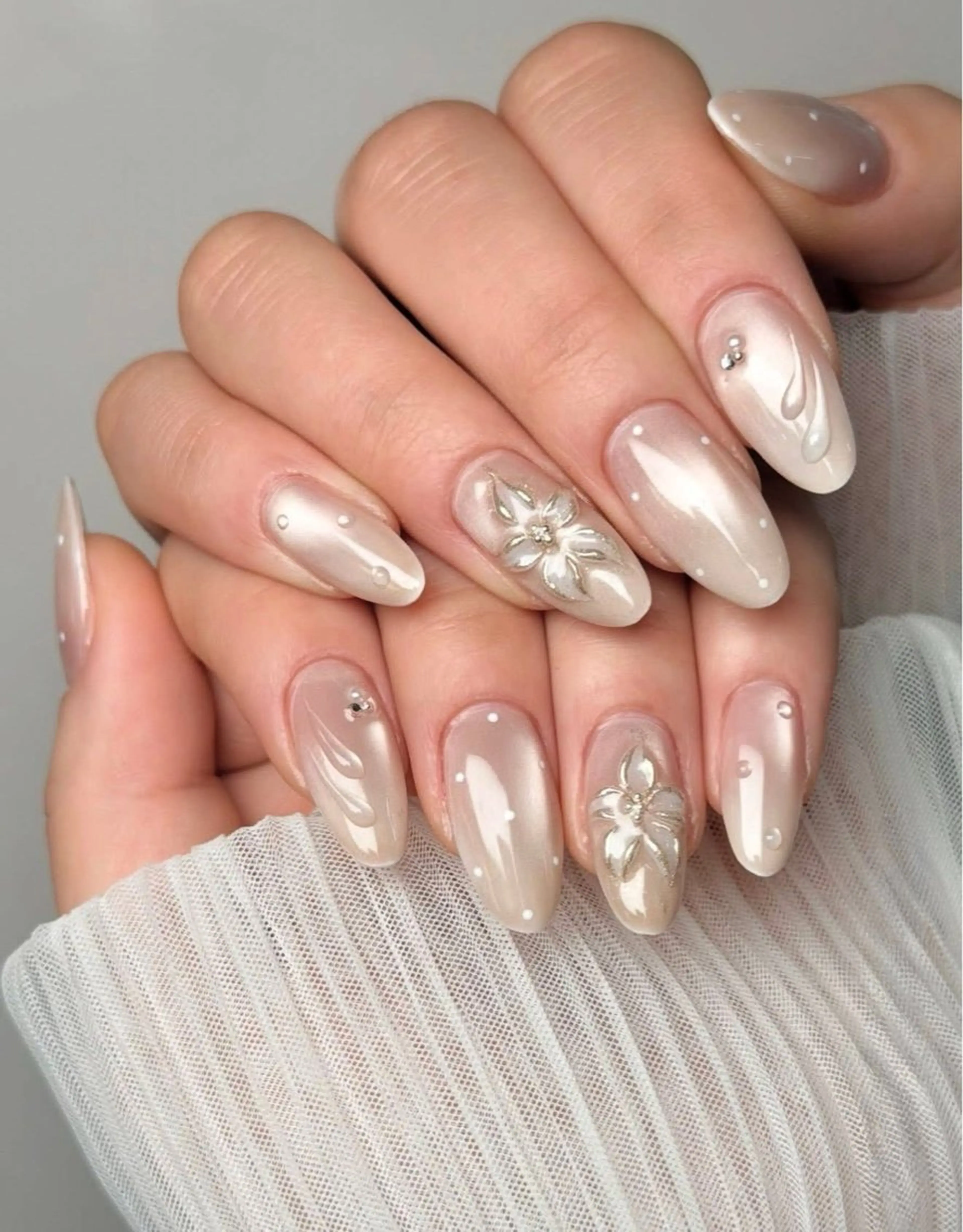 ネイル チークネイル ドット グラデーション ハート キラキラネイル Kawaii _Nailのネイルデザイン