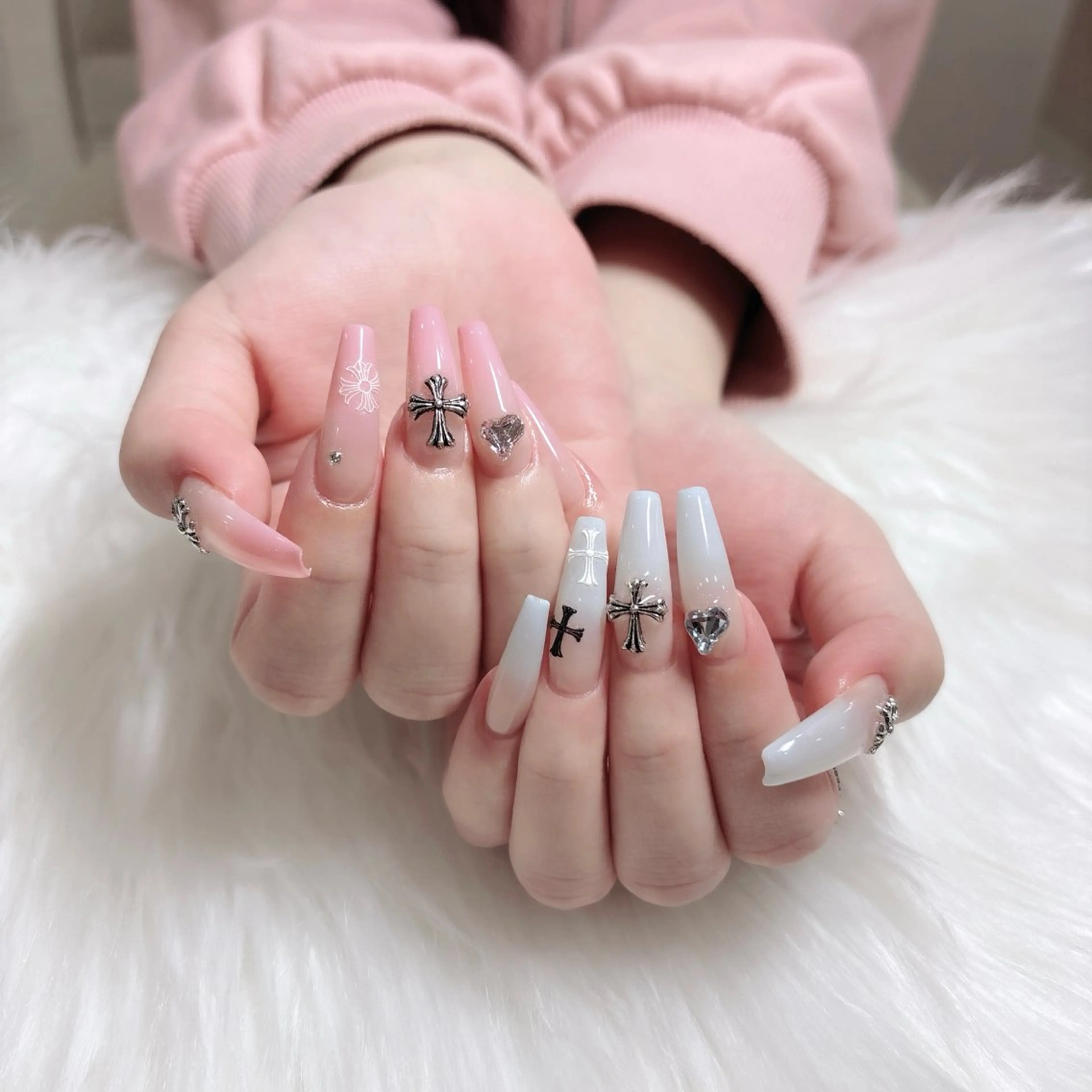 ネイル FLY NAIL&Eyelash Salon 梅田店所属・YUKI FUKUMARUのマツエク・マツパデザイン