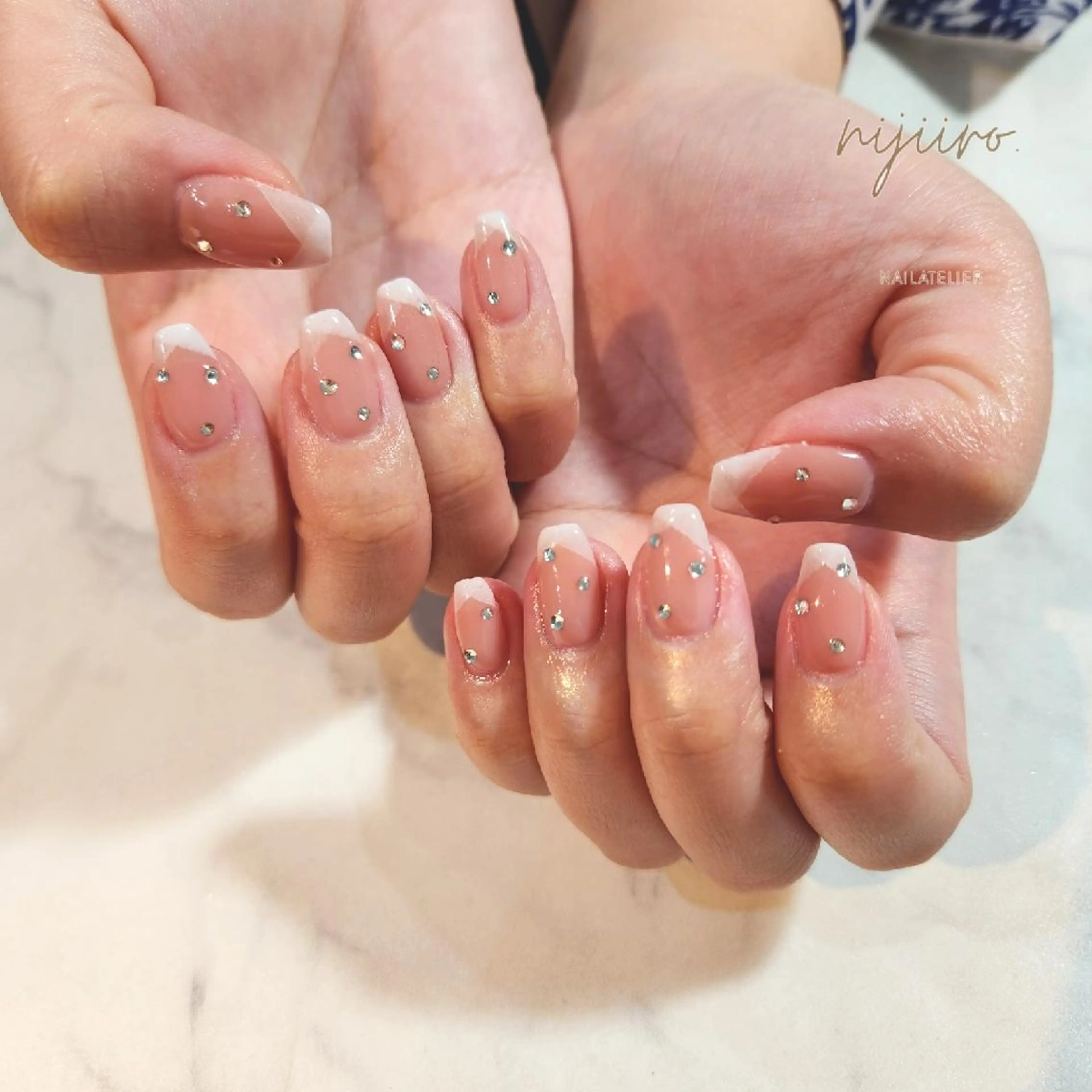 ネイル フレンチネイル ハンドネイル nailatelier nijiiro.所属・nijiiro🌈 サトウのネイルデザイン