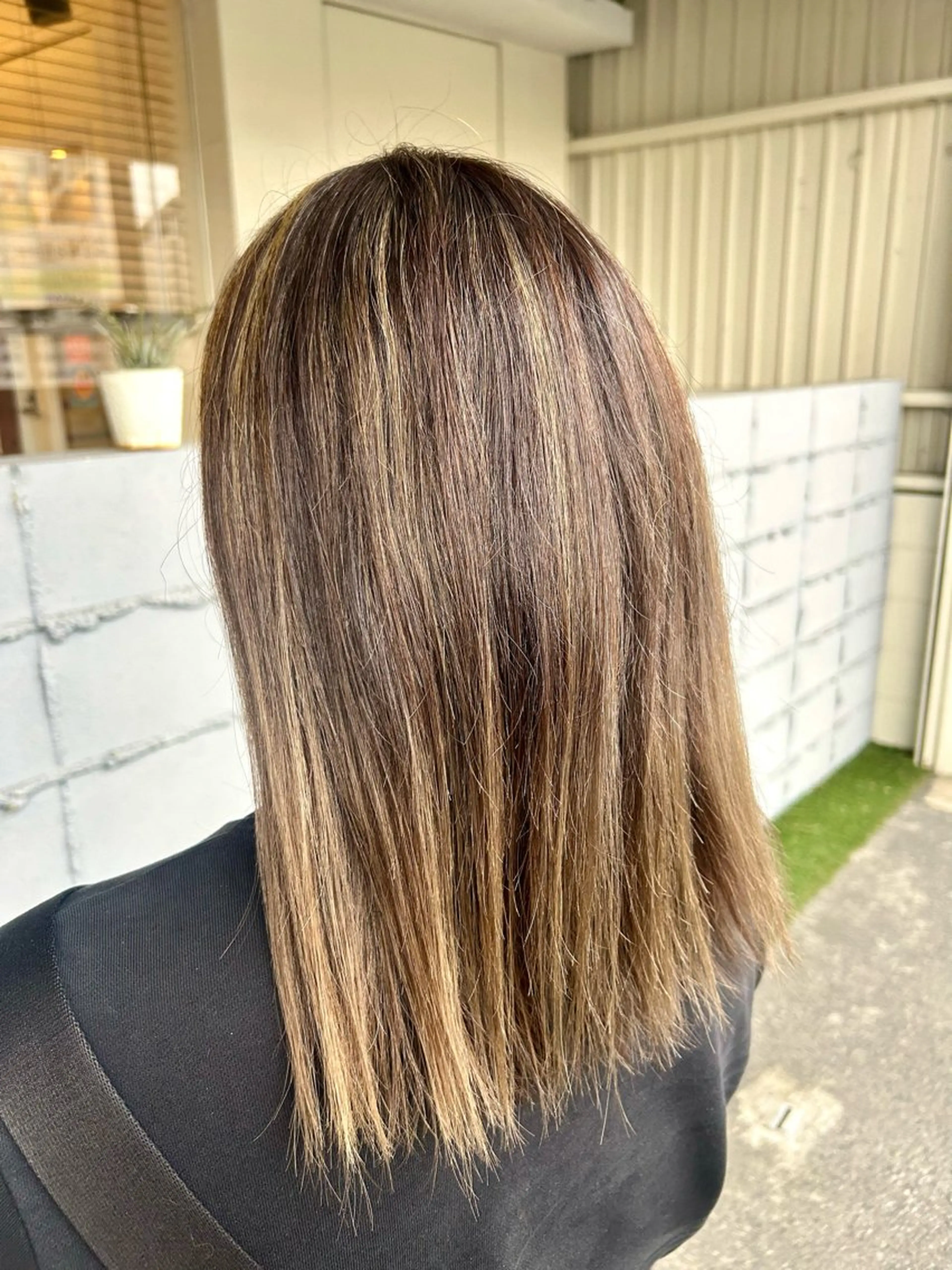 ミディアム カラー グラデーションカラー ハイライトカラー ハイライト 美容室 Jフィドルファドル所属・わきた かずなのヘアスタイル