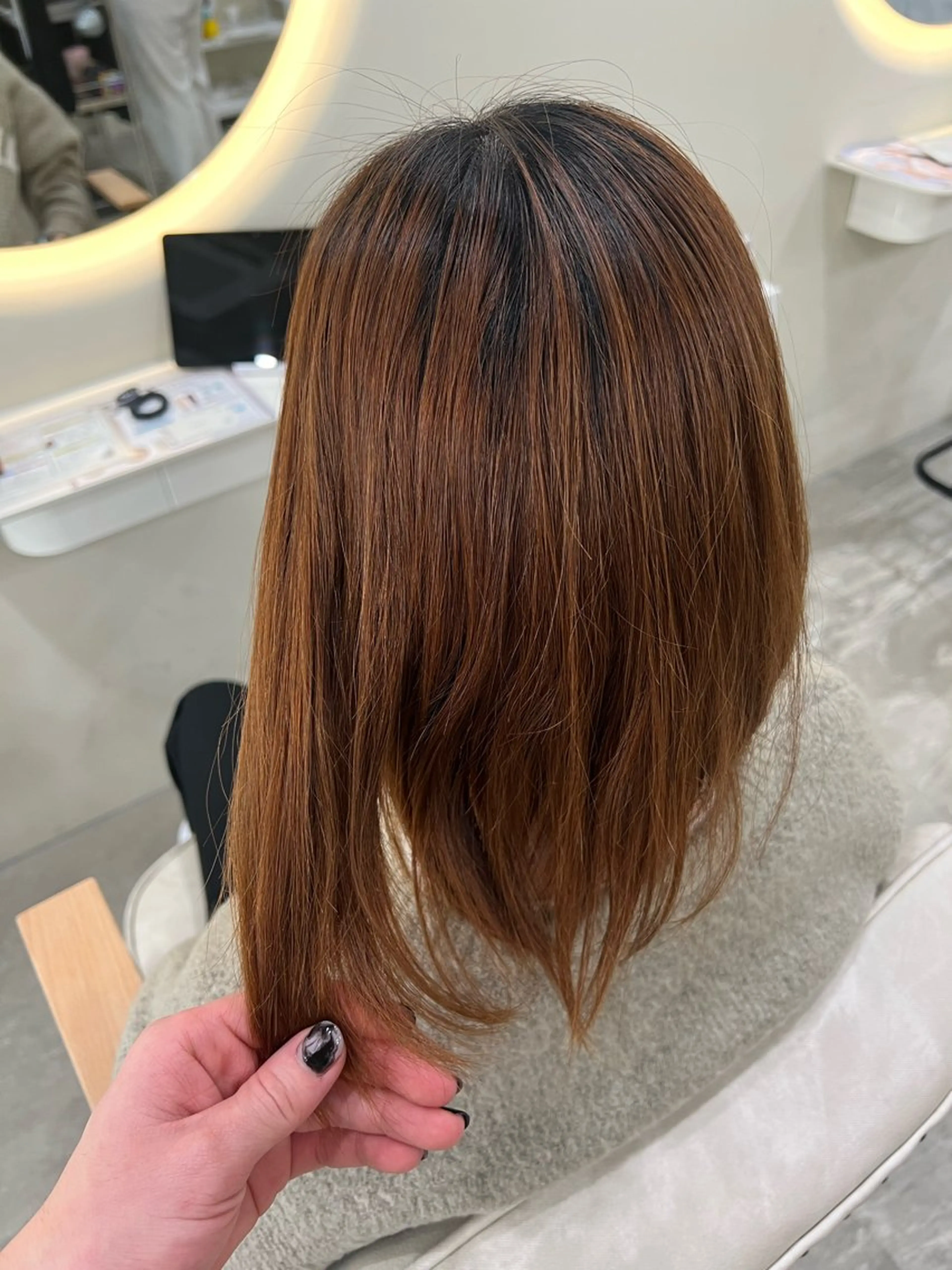 ミディアム カラー ヘアカラー トリートメント tomu/大名/艶髪 髪質改善/透明感のヘアスタイル