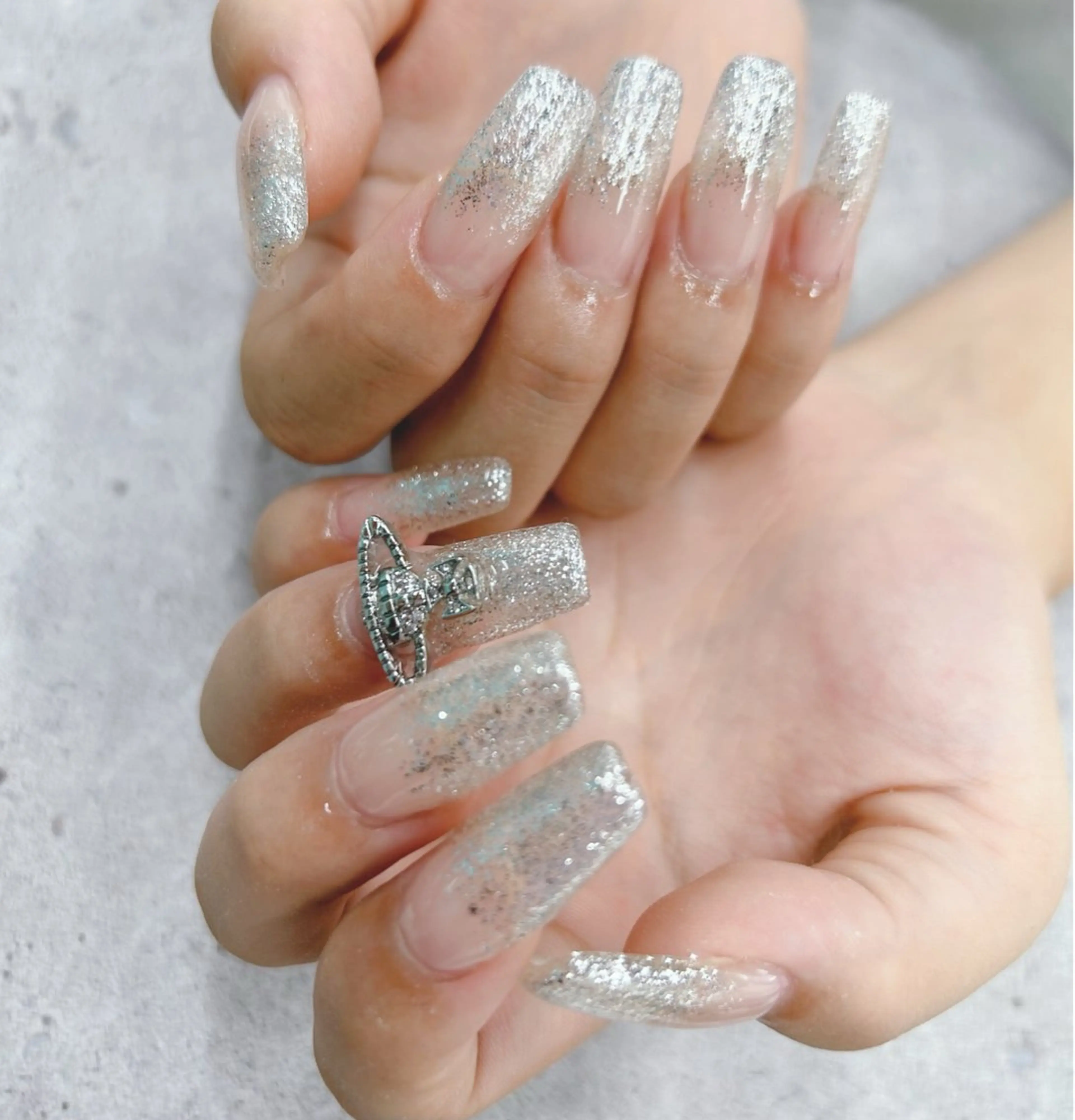 ネイル グラデーション ラメ(グリッター) ラメグラデーション ハンドネイル Nail Salon agré所属・agré ネイルサロン　アグレのネイルデザイン