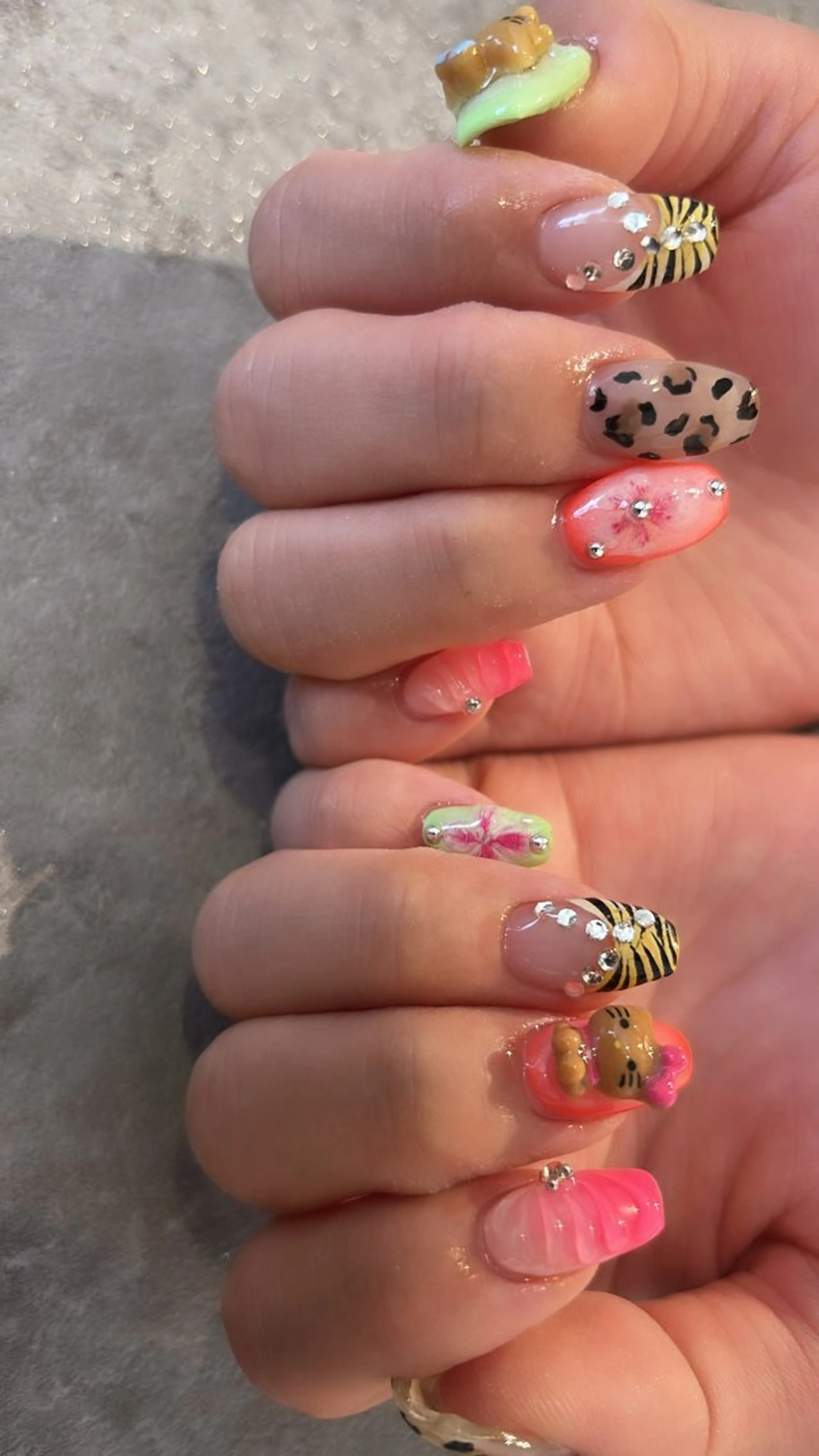 ネイル Mignon所属・Mignon 、のネイルデザイン