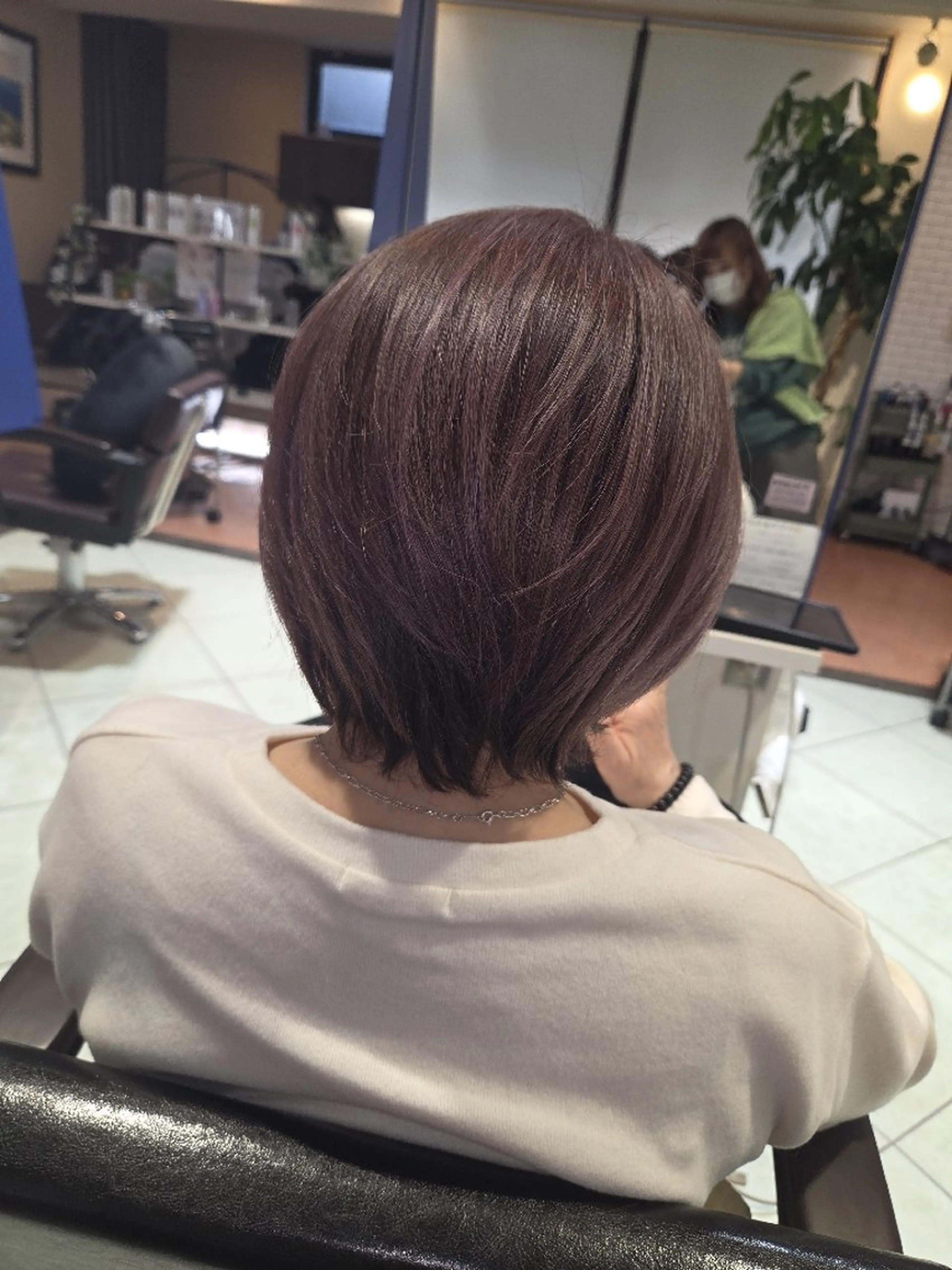 ショート ハイライト カット ヘアカラー トリートメント 武鹿野 光江のヘアスタイル