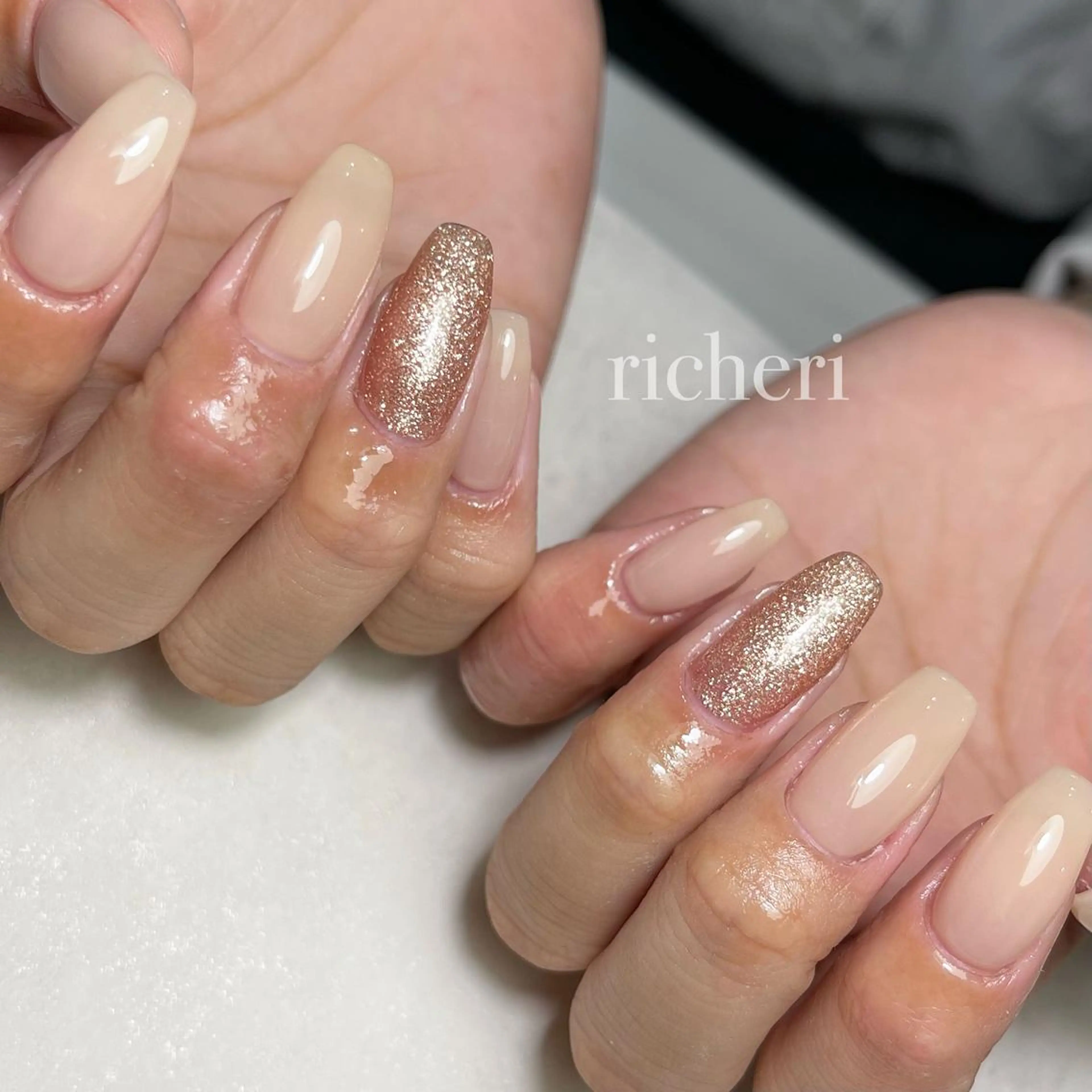 ミディアム ネイル ハンドネイル richeri beautyのエステ・リラクイメージ