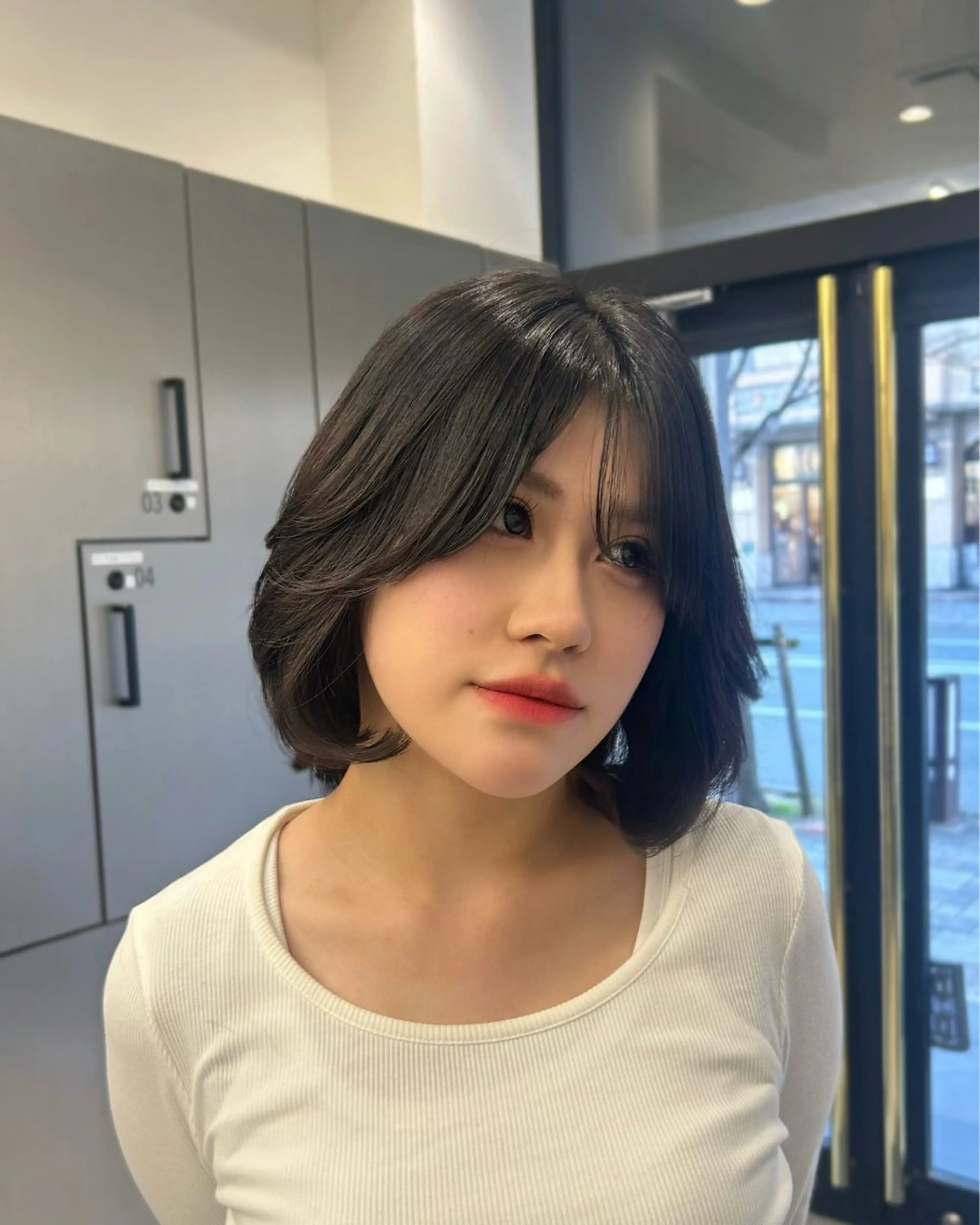 ミディアム ボブ レイヤーカット 大人レイヤー/艶美髪 🇺🇸TOMONAのヘアスタイル