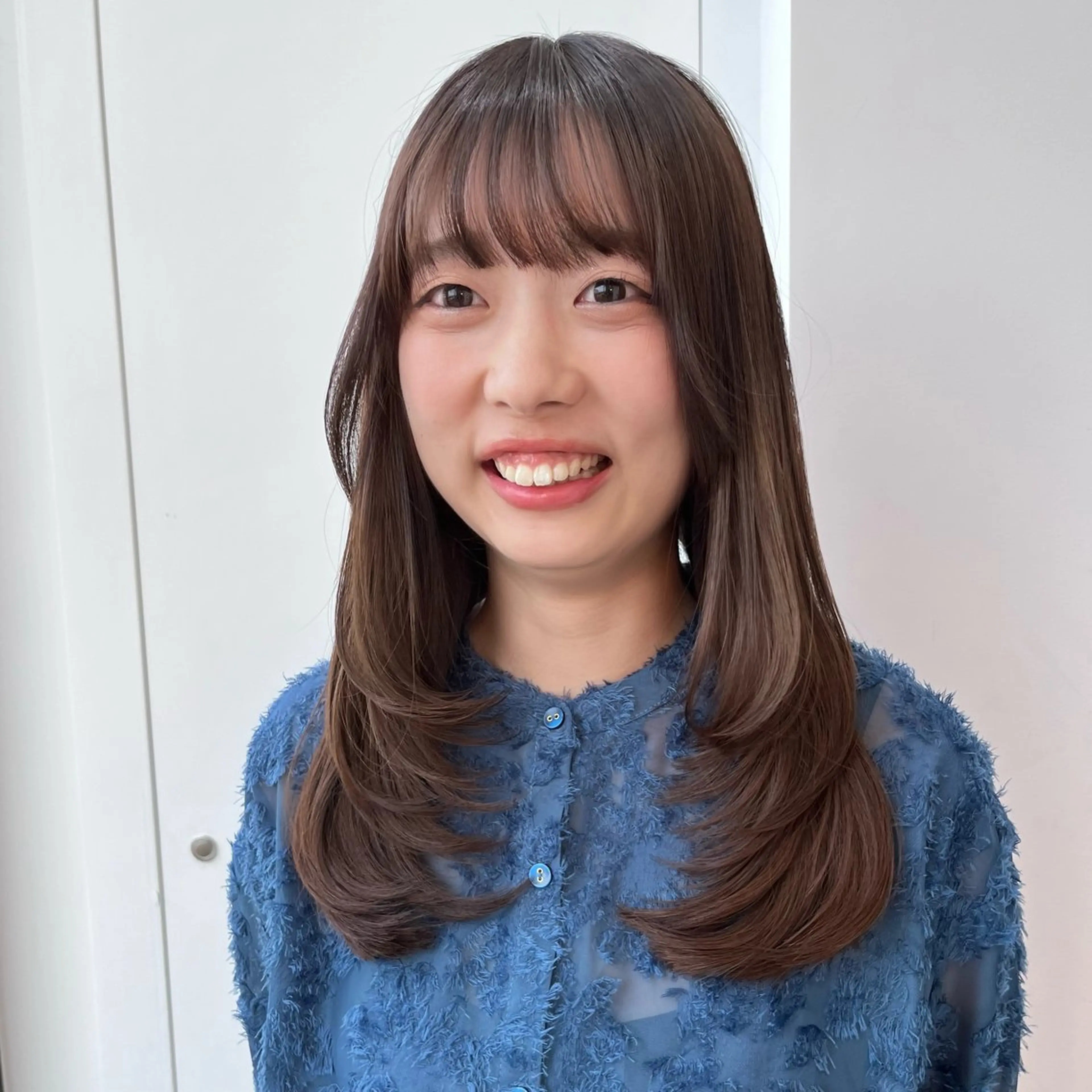 セミロング レイヤーくびれヘア アレンジmanakaのヘアスタイル