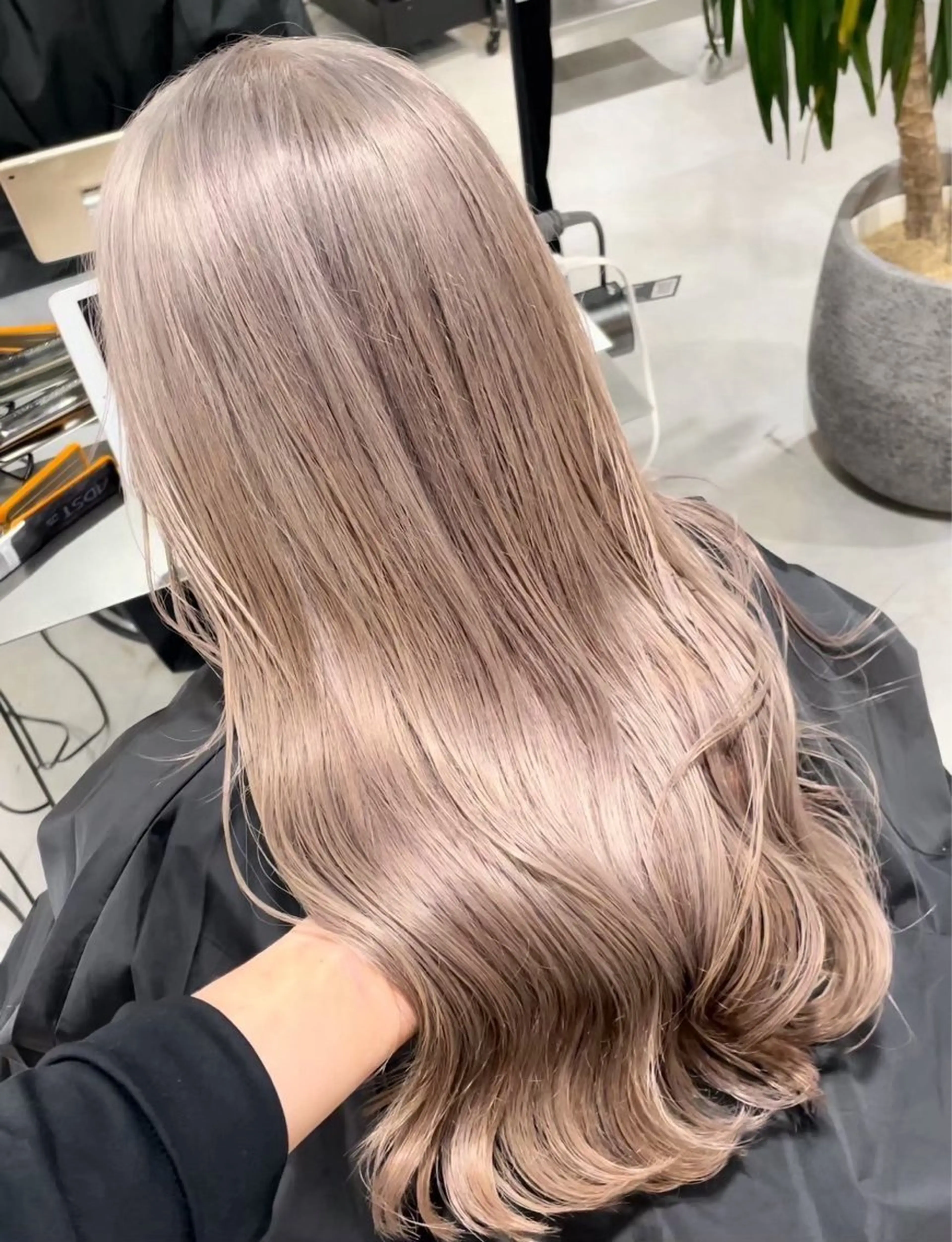 ロング ヘアカラー puty.所属・puty. chinariのヘアスタイル