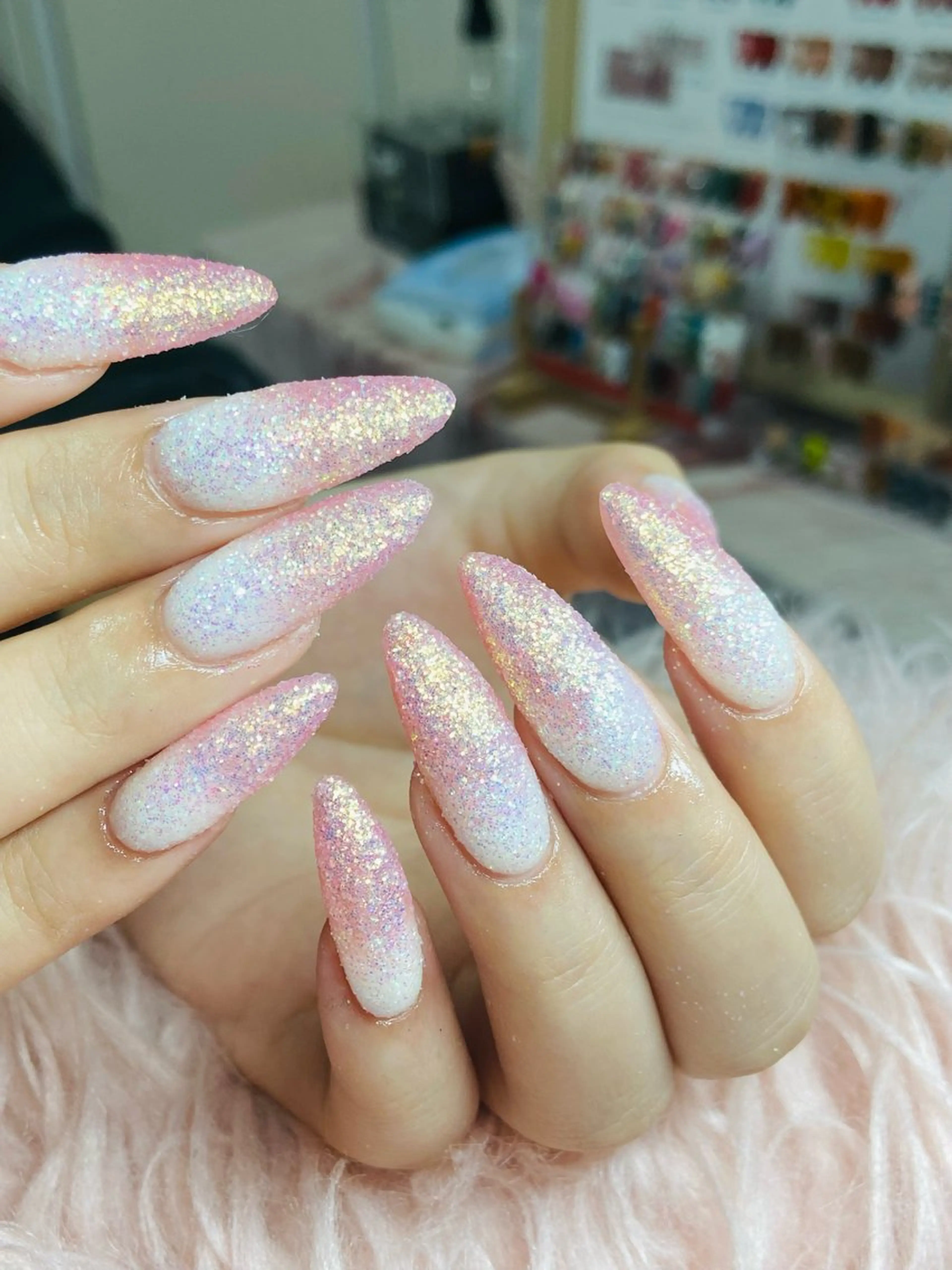 ネイル グラデーション キラキラネイル HandSnail自宅サロン所属・HandSnail 座間自宅ネイルサロンのネイルデザイン