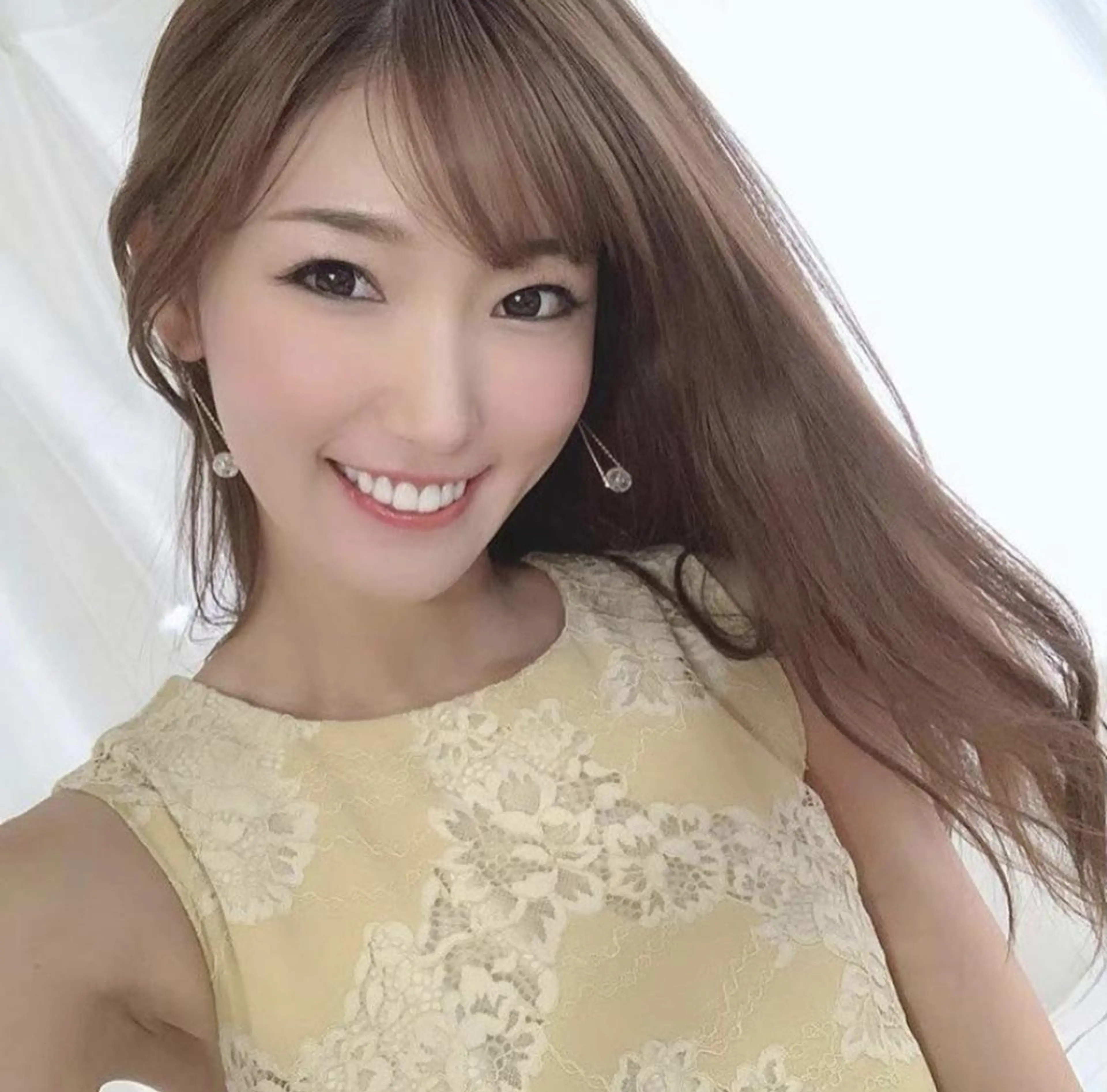 ミディアム カラー メンズ マツエク・マツパ パーマ キッズ アイブロウ ヘアアレンジ ネイル ホワイト その他 ライトビューティー 銀座本店のエステ・リラクイメージ