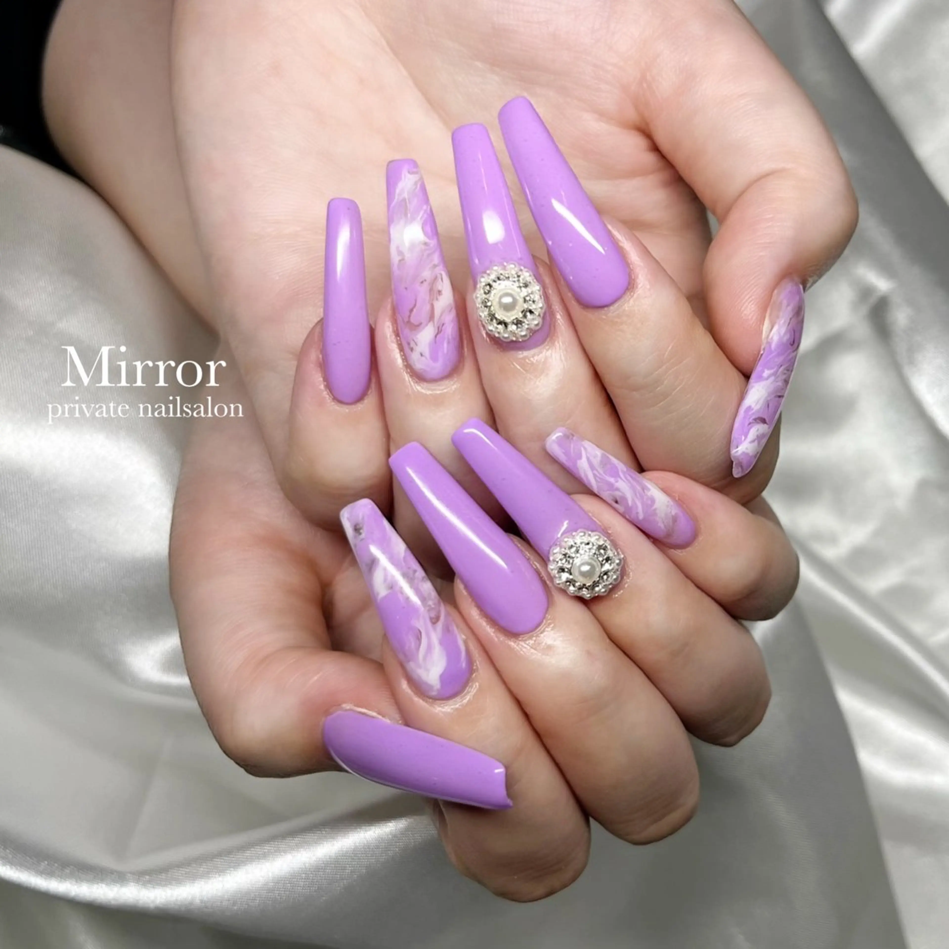 ネイル ハンドネイル nailsalon Mirrorのネイルデザイン