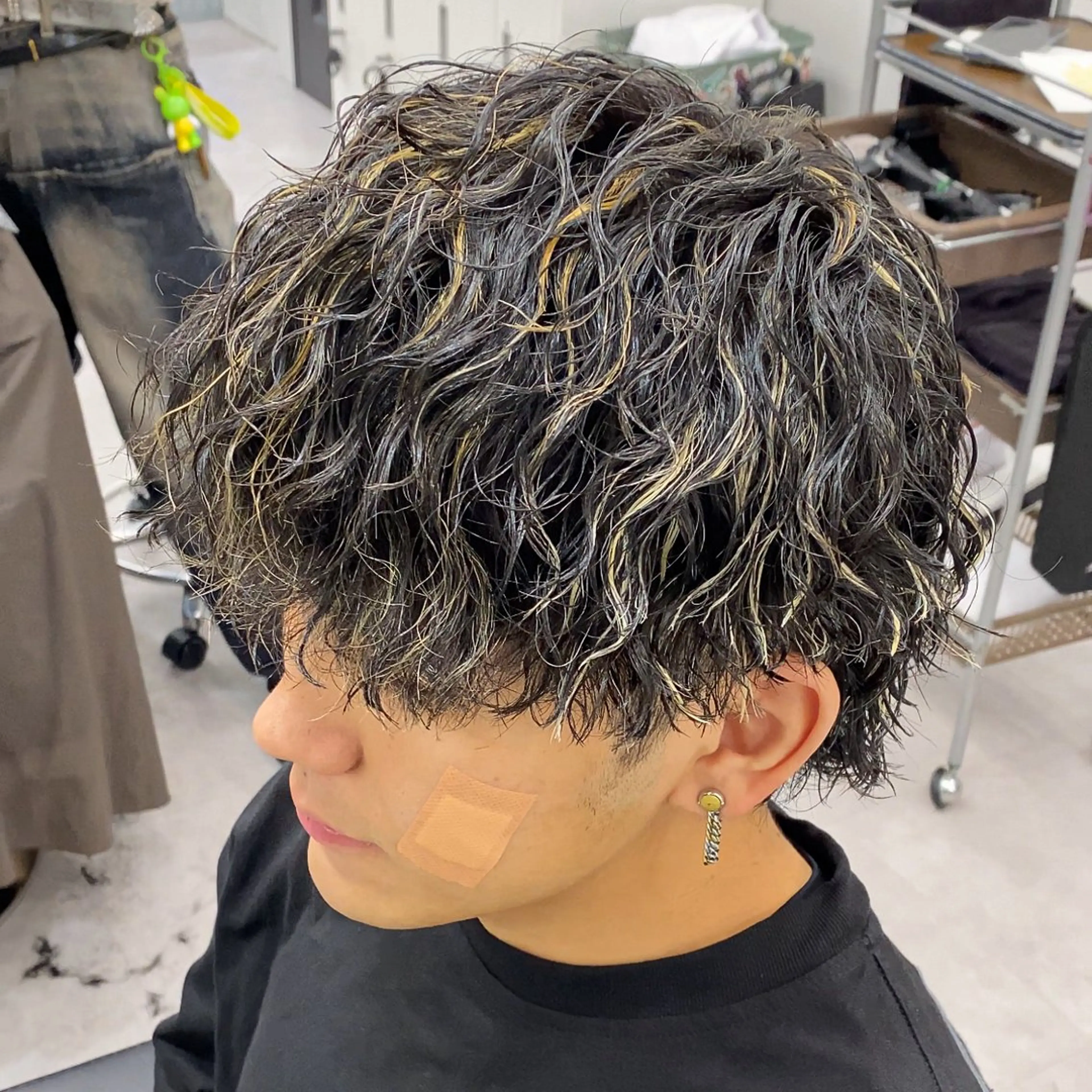 ショート カラー パーマ メンズ メンズ特化LIBER 石川玲央のヘアスタイル