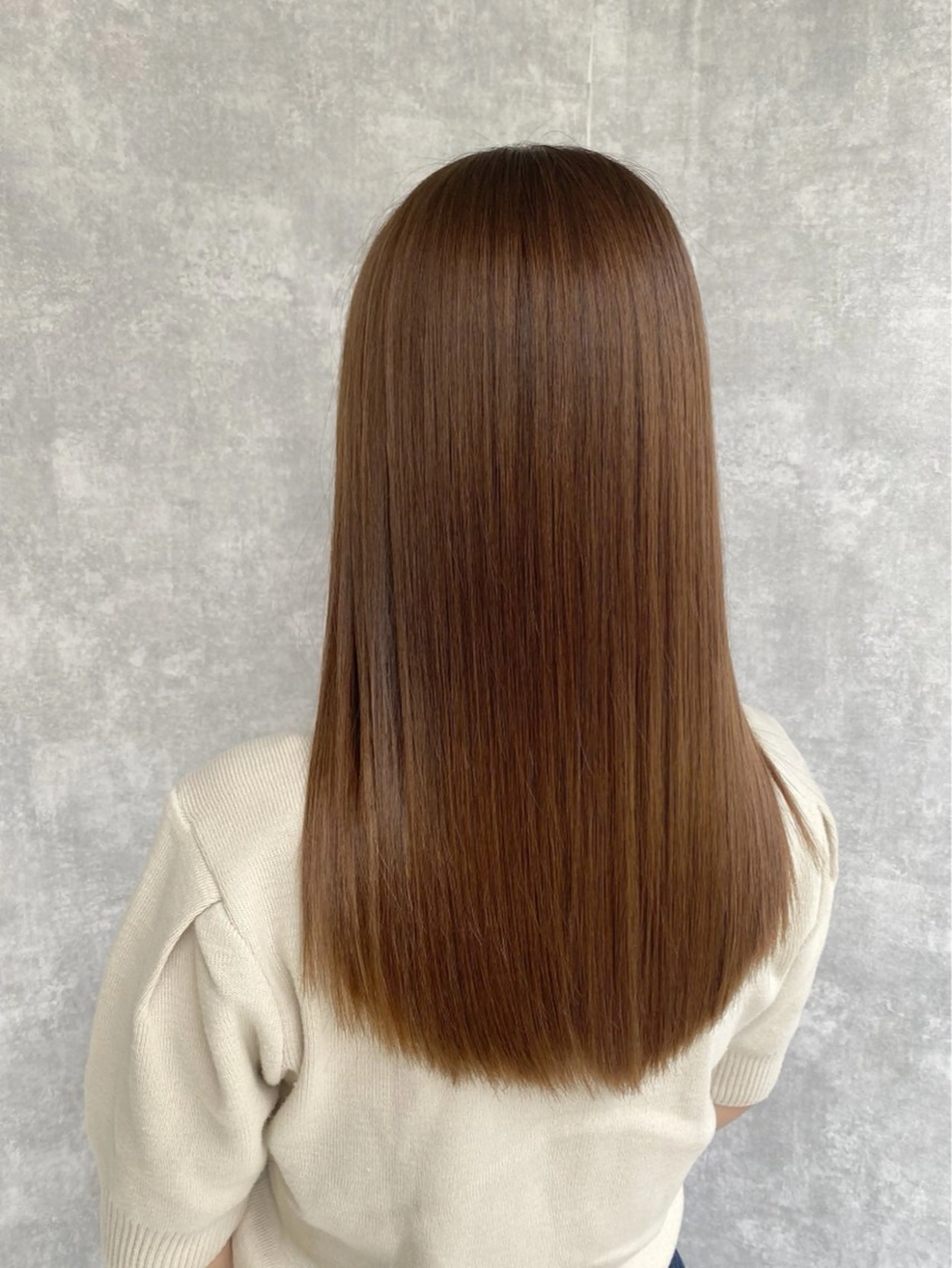 カラー Y. Kizawaのヘアスタイル