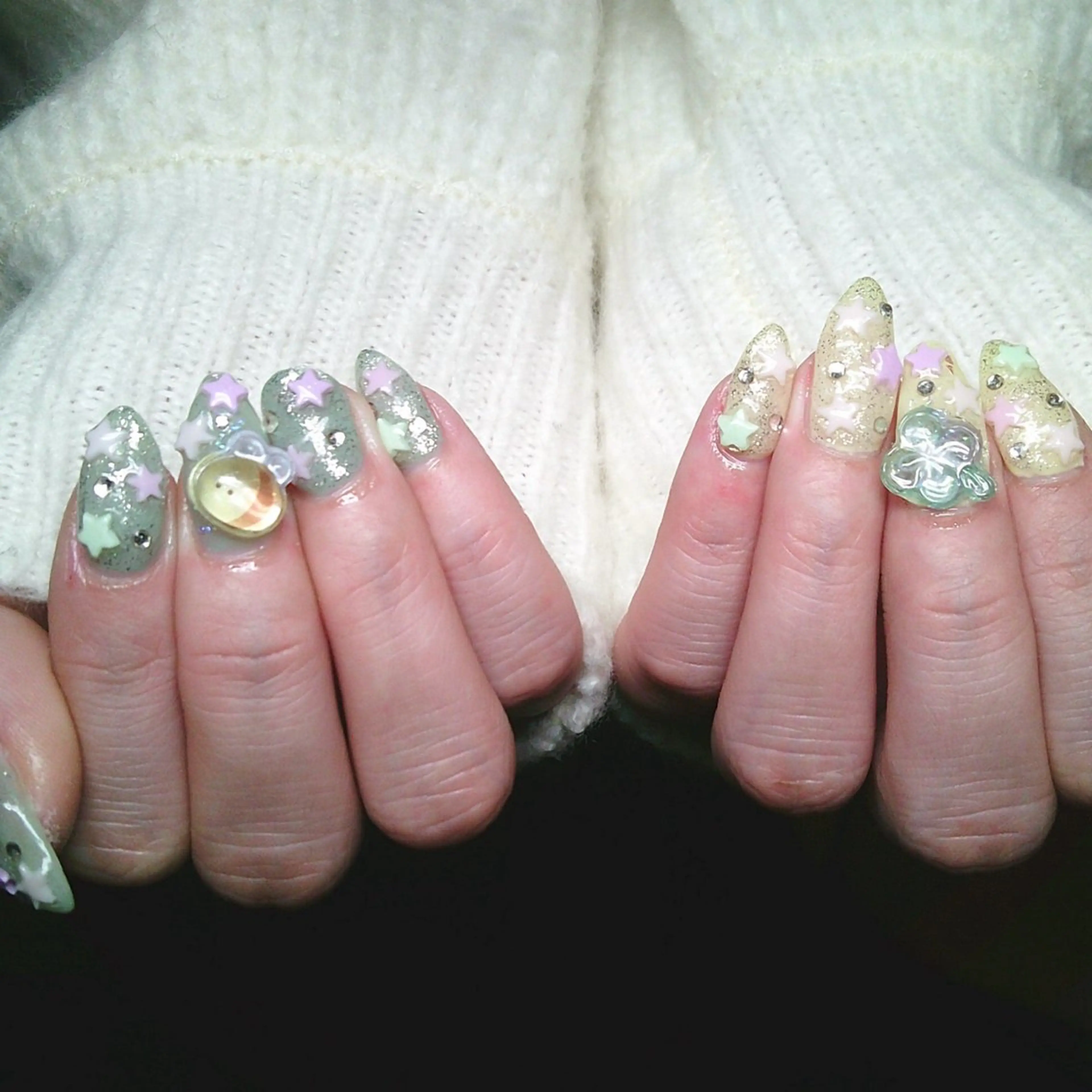 ネイル 持ち込み 杉山 千秋のネイルデザイン