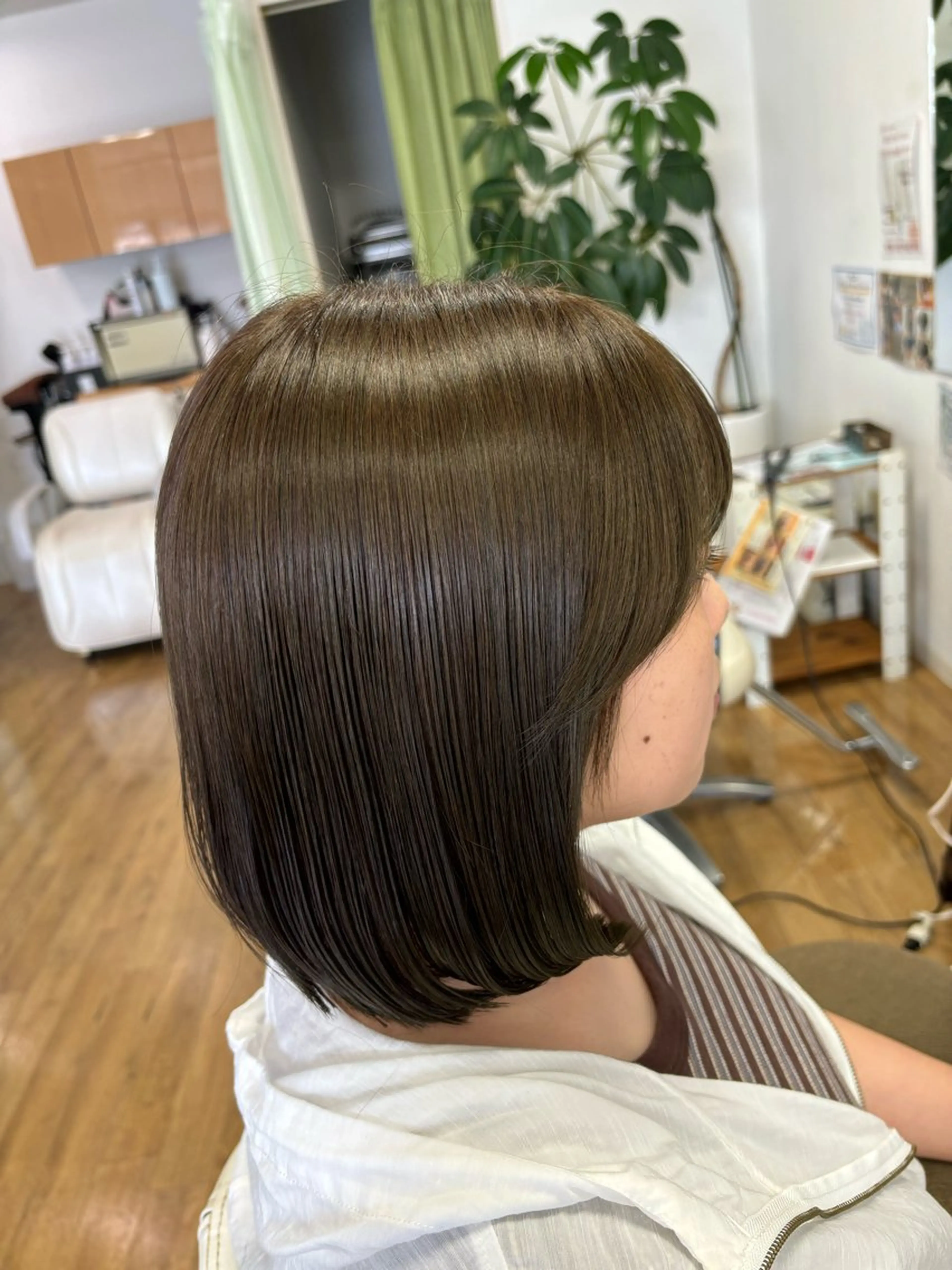 ミディアム カラー オリーブカラー ボブ SALOWIN 岡山店所属・ボブ/艶カラー/ manaka 🥣のヘアスタイル