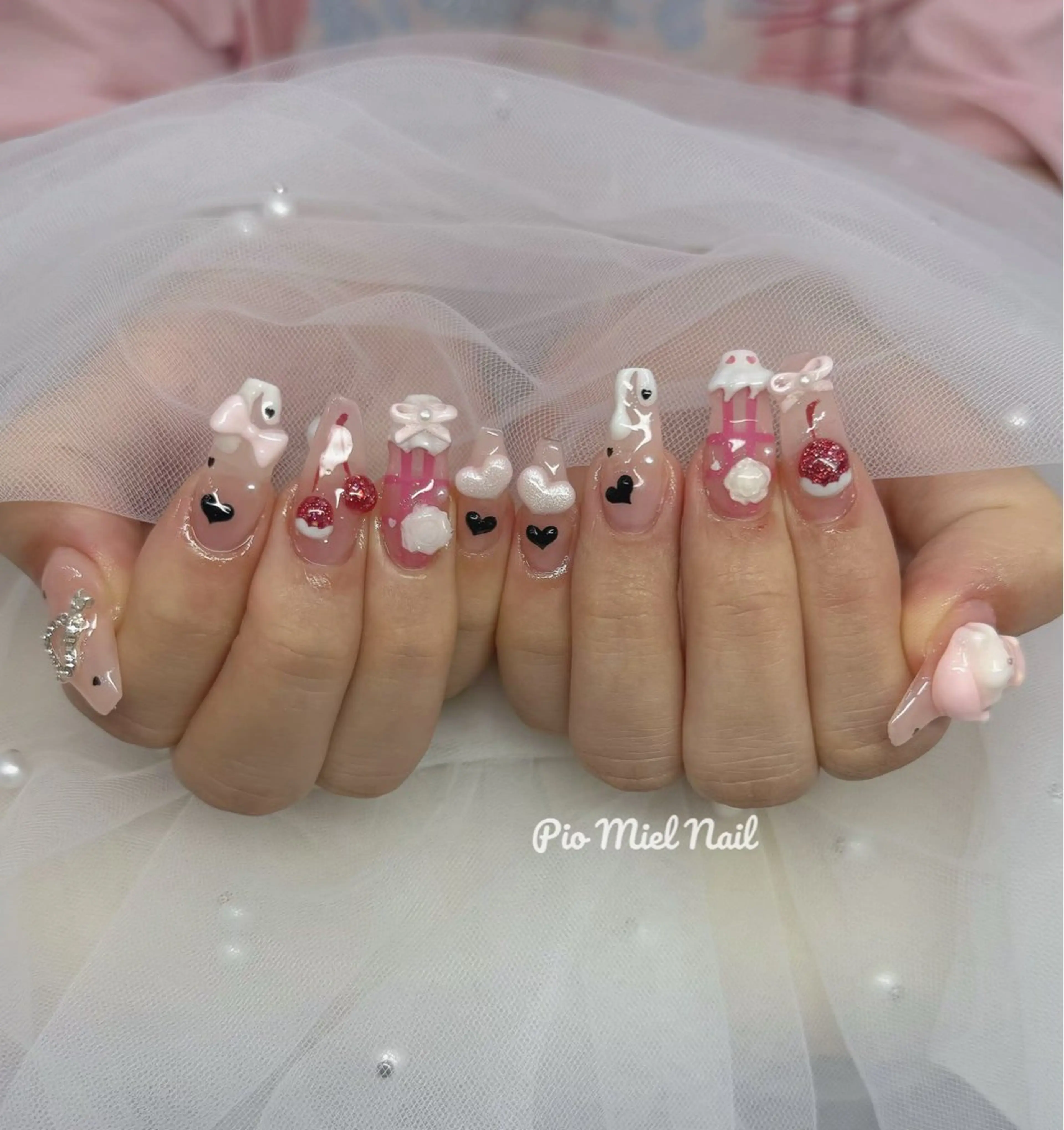 ネイル ガーリー ハート ロングネイル ピンク リボン ハンドネイル momo 長さだしのネイルデザイン