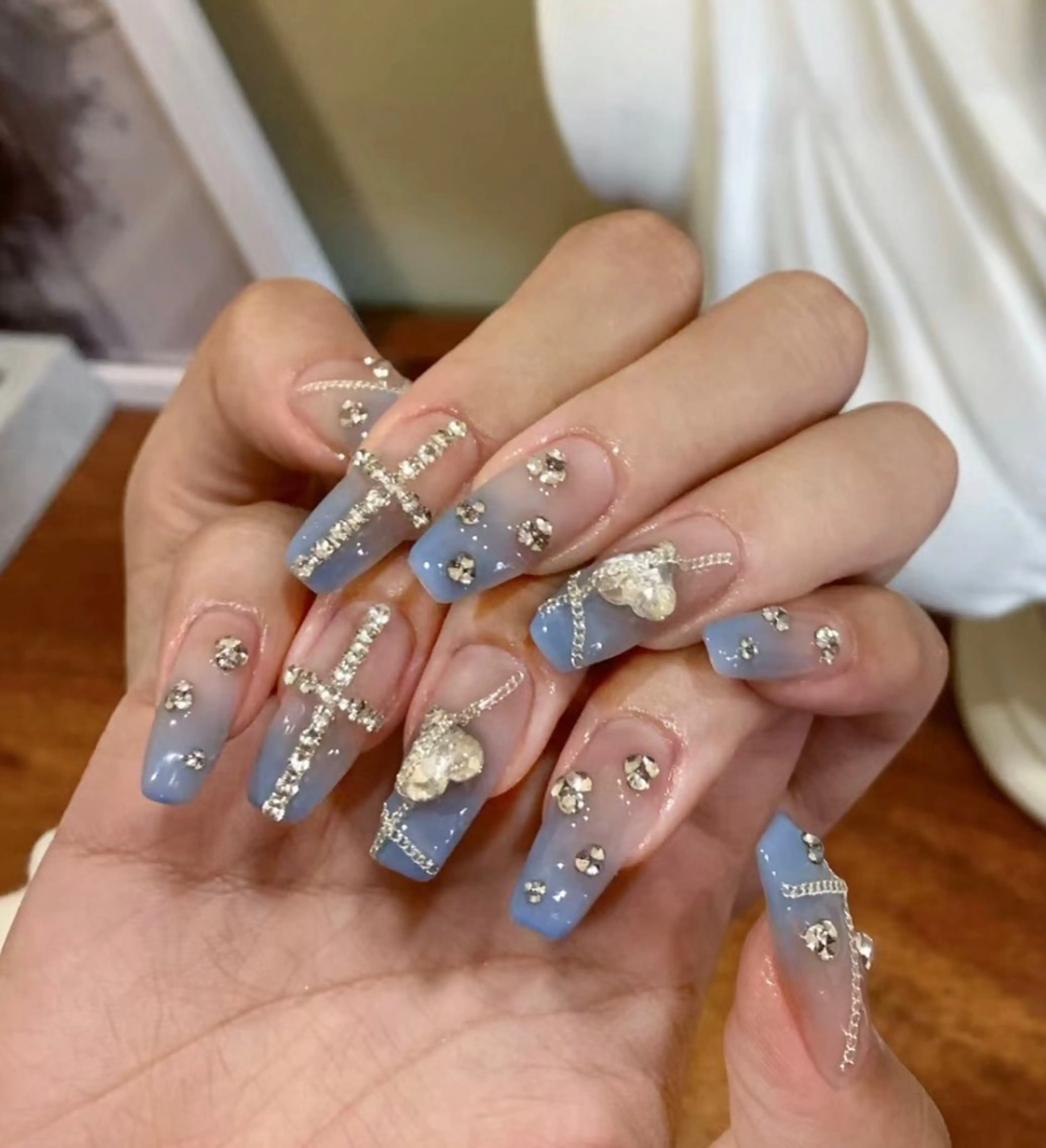 ネイル ハンドネイル ハンドケア 🍑 momo_nailのネイルデザイン