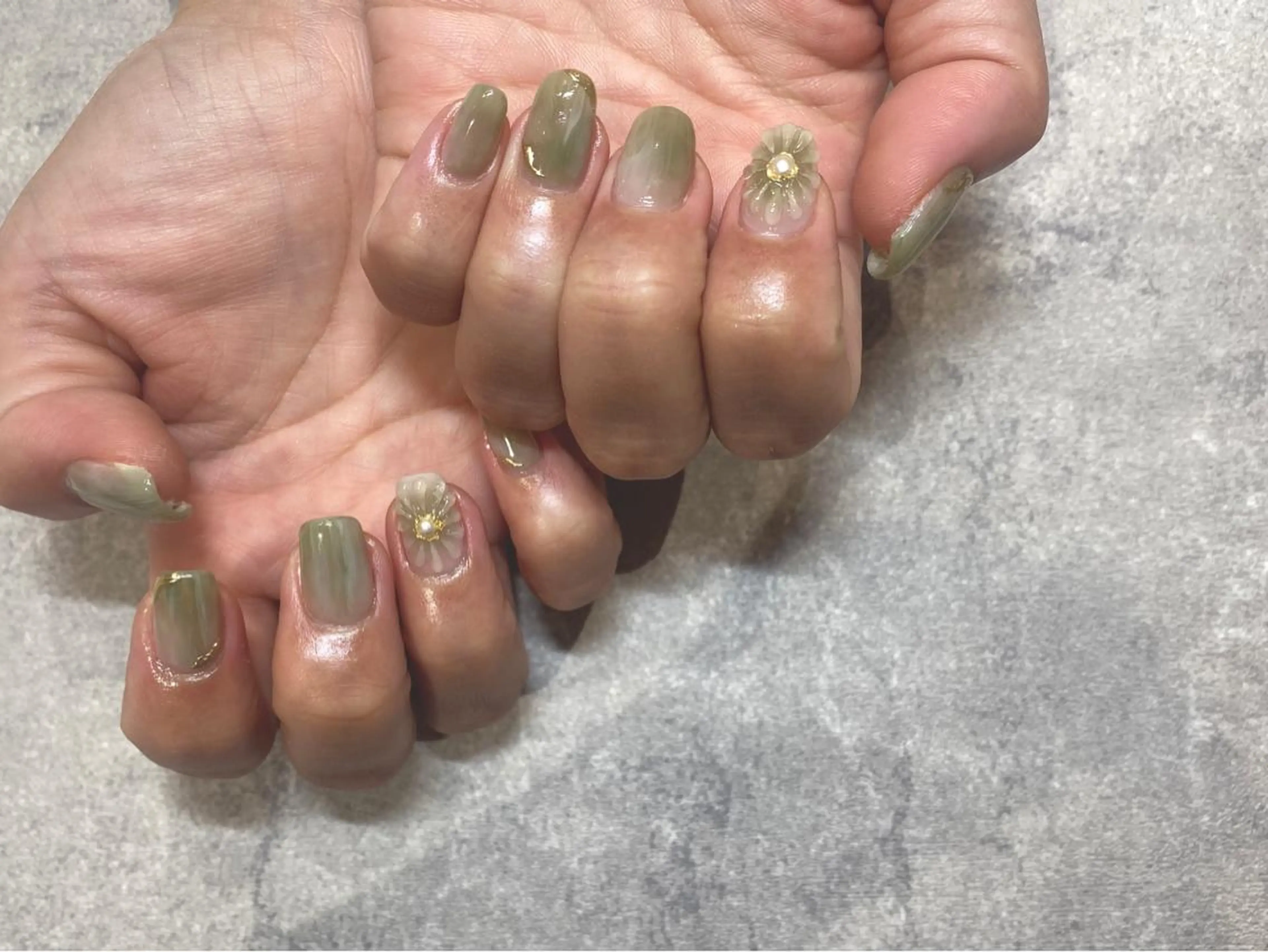 ネイル ハンドネイル NINEnami ニュアンスネイルのネイルデザイン