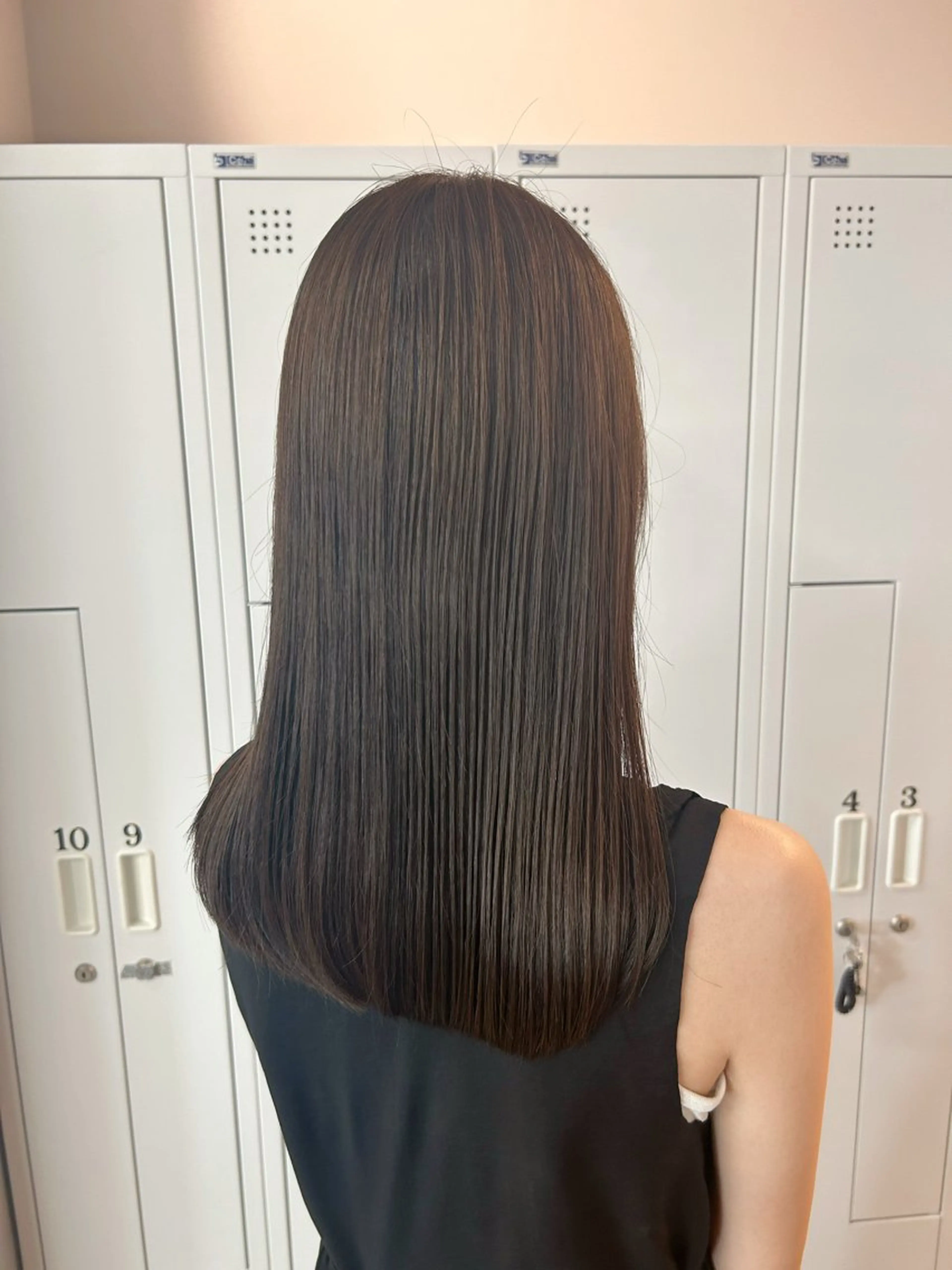 【平日限定】顔周りカット＋髪質改善トリートメントの写真