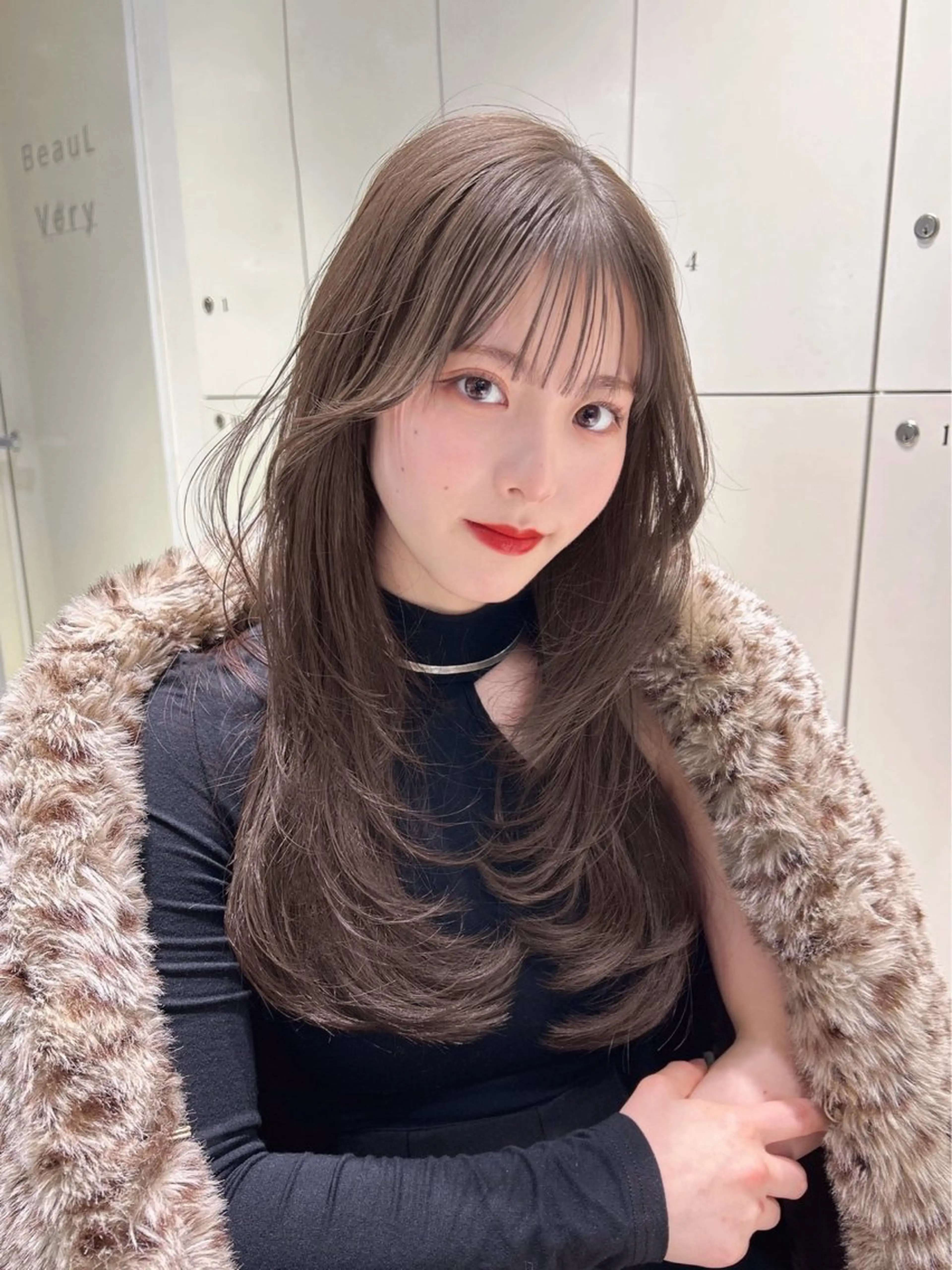 【ロング料金なし❕】ワンカラー＋髪質改善パールプラチナトリートメント＋前髪カット🥣‪✂︎‬の写真