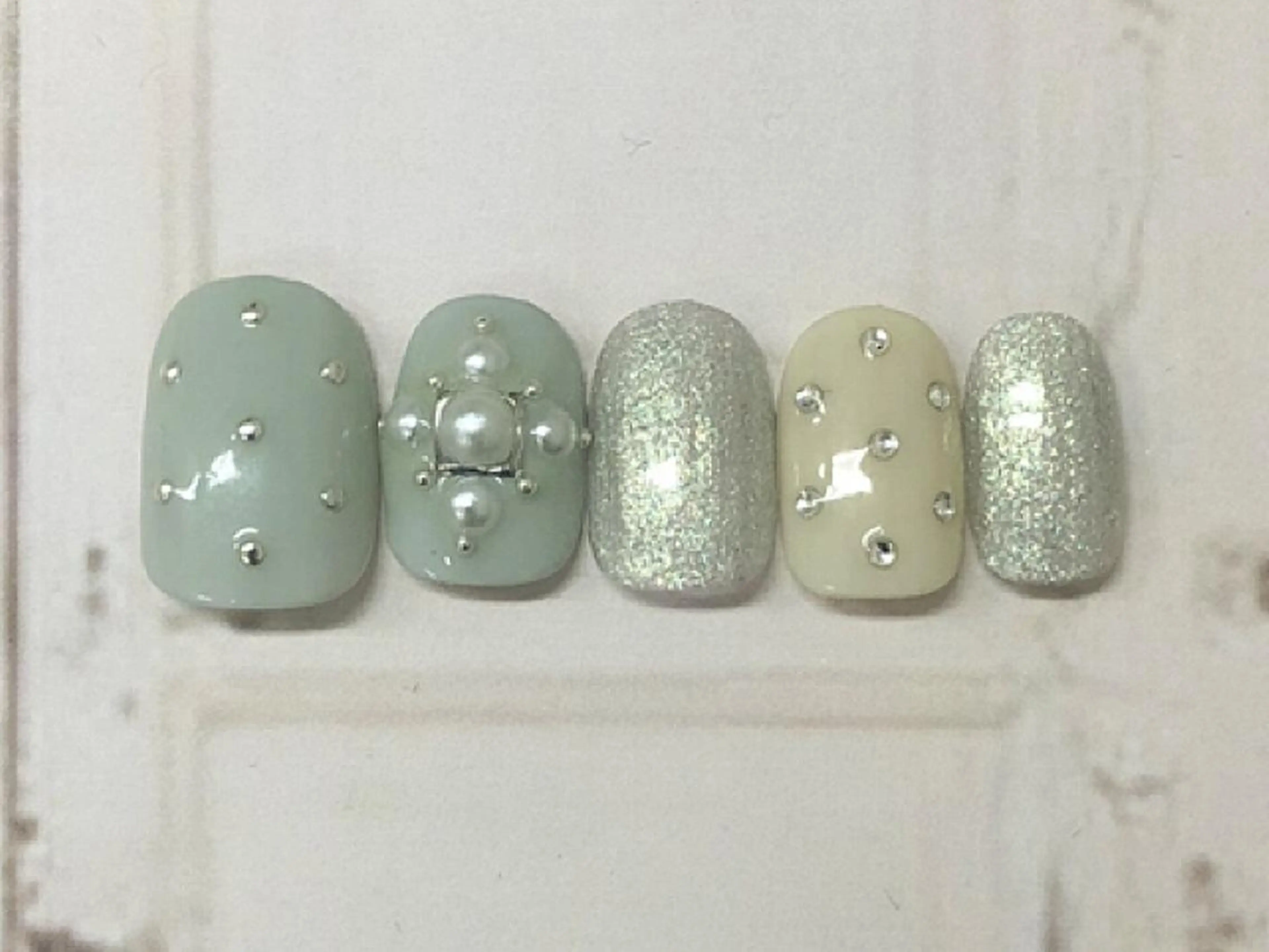 ショート カラー ネイル chéri sinagawaのネイルデザイン