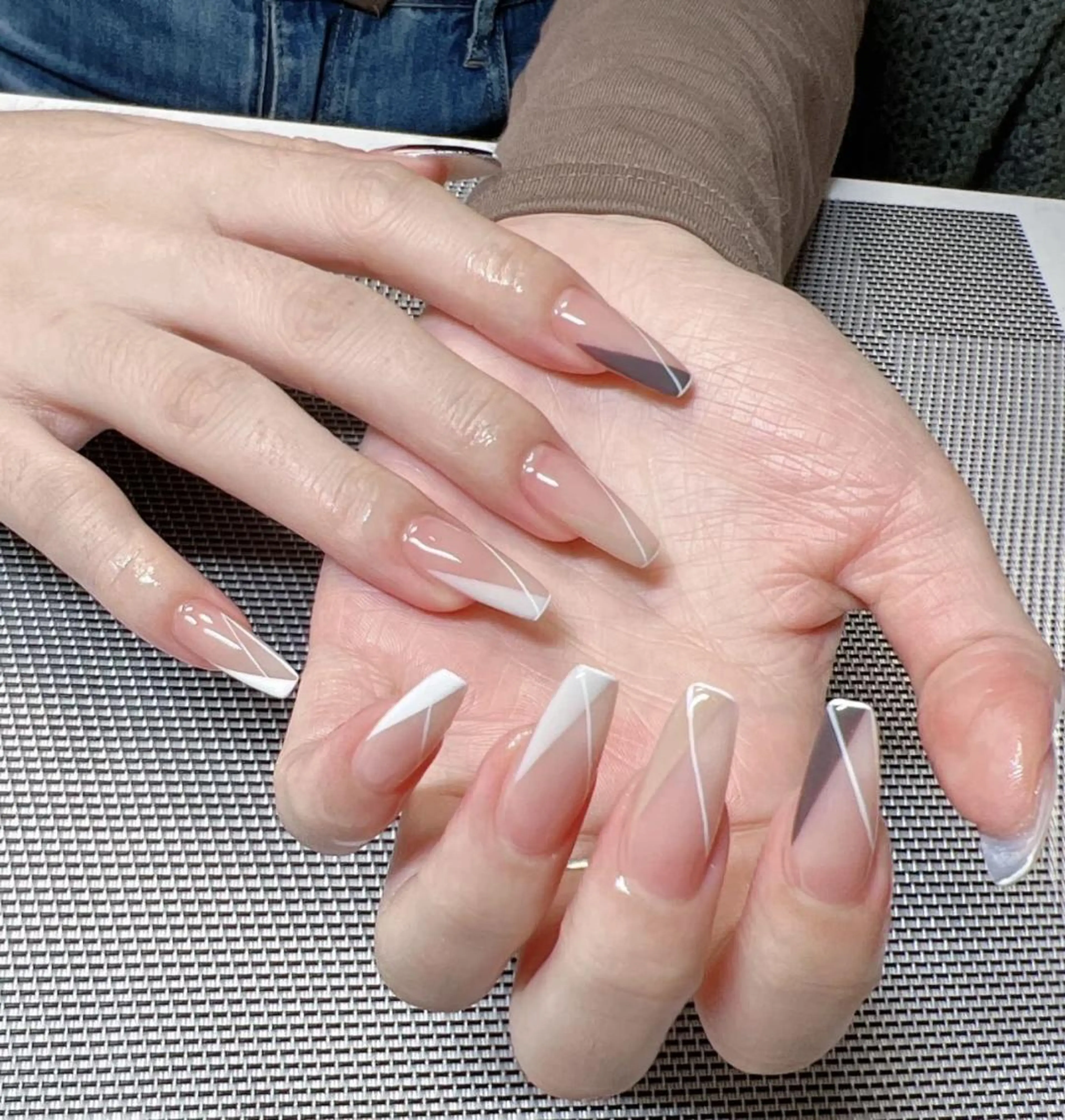 ネイル 長さ出し ネイルチップ Queens PUPUのネイルデザイン