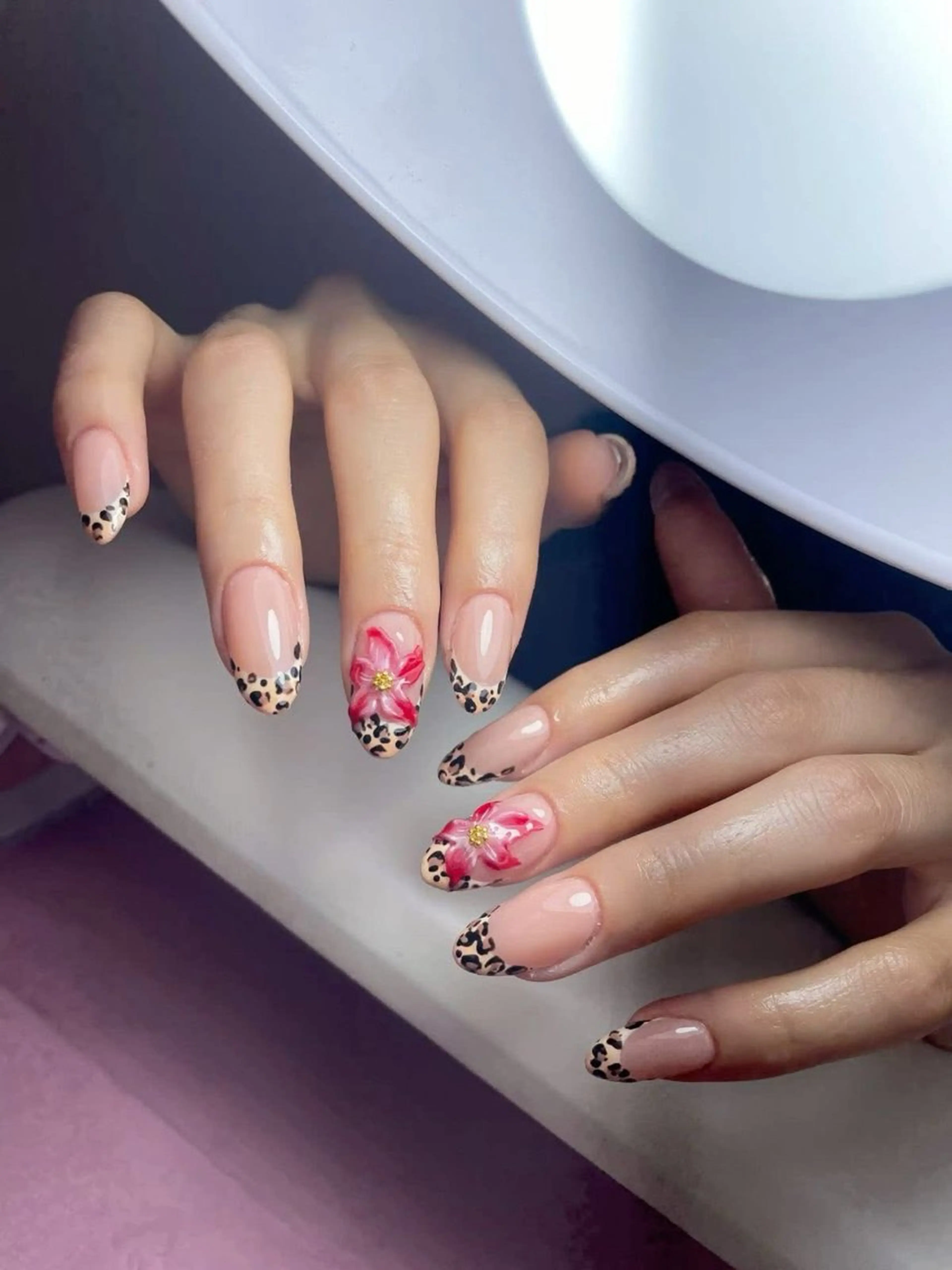 ネイル オーロラネイル ブルー チークネイル 長さ出し フットネイル ハンドネイル JIN 168 新大久保のネイルデザイン