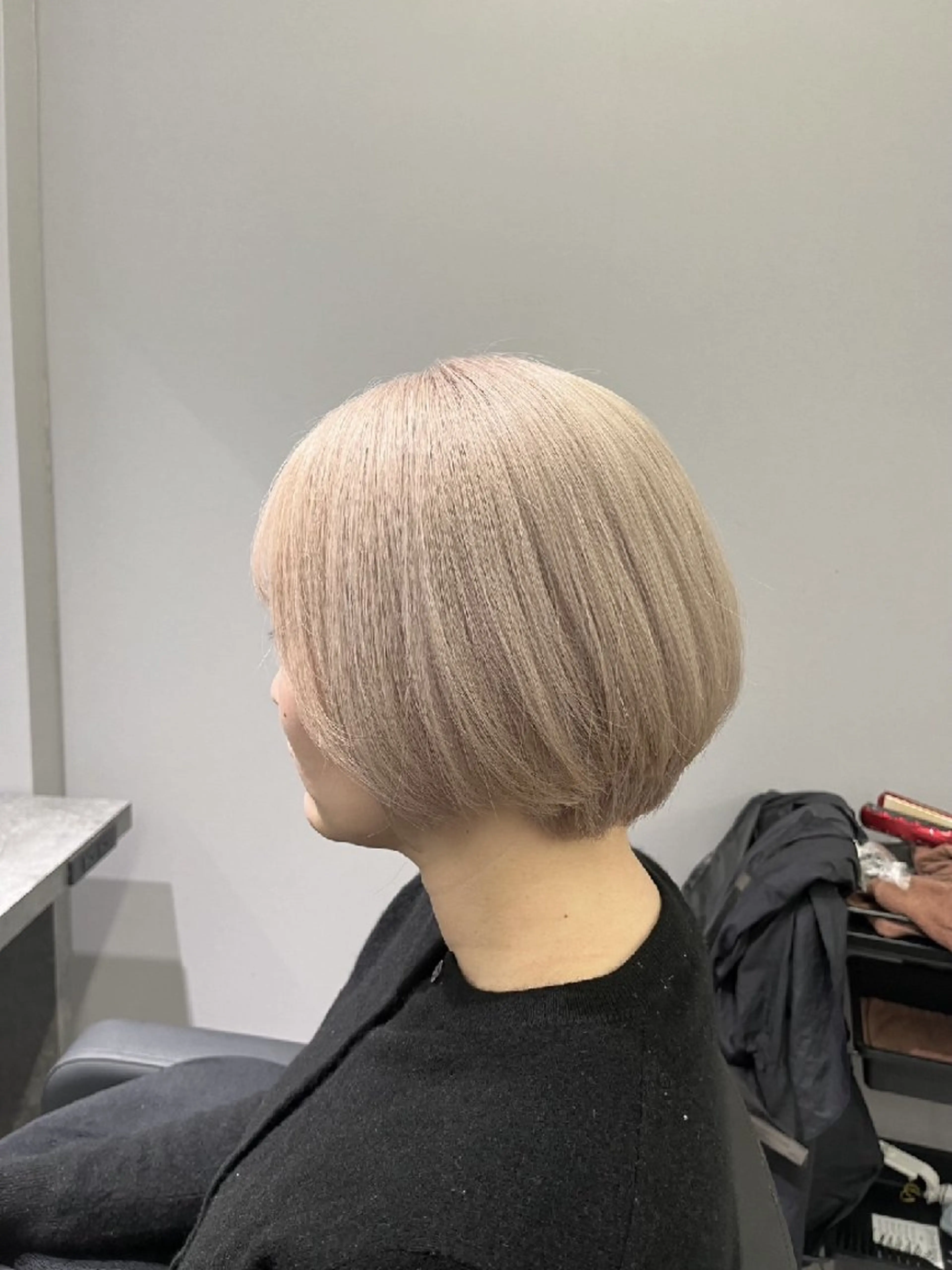 ショート ハイライト 髪質改善 韓国風ヘア レイヤーカット piLLon 心斎橋のヘアスタイル