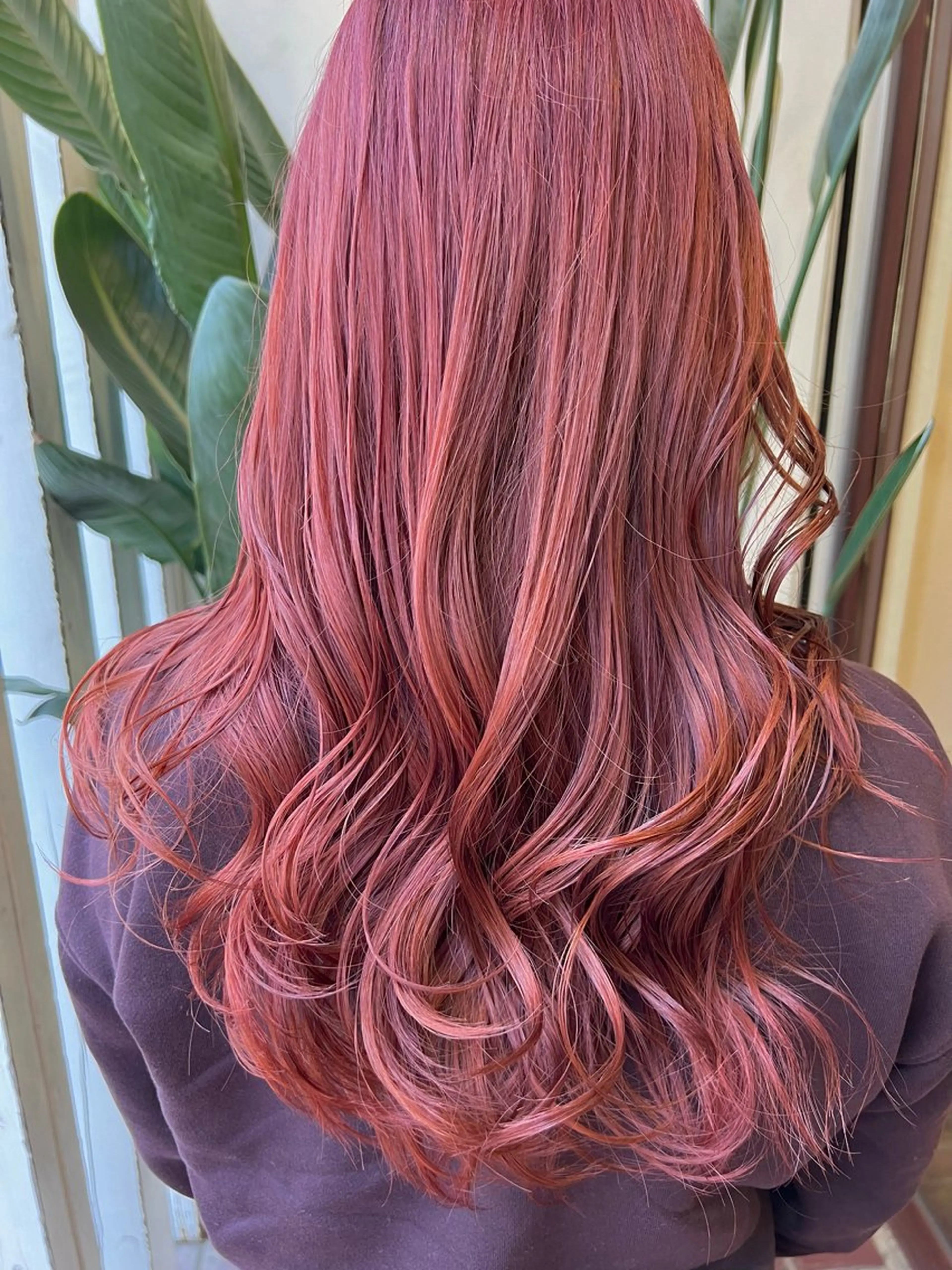 ロング カラー ベージュカラー ダブルカラー ピンクカラー ピンクベージュ ロング ヘアカラー トリートメント ヘッドスパ ブリーチカラー🦖 岡部木乃夏のヘアスタイル