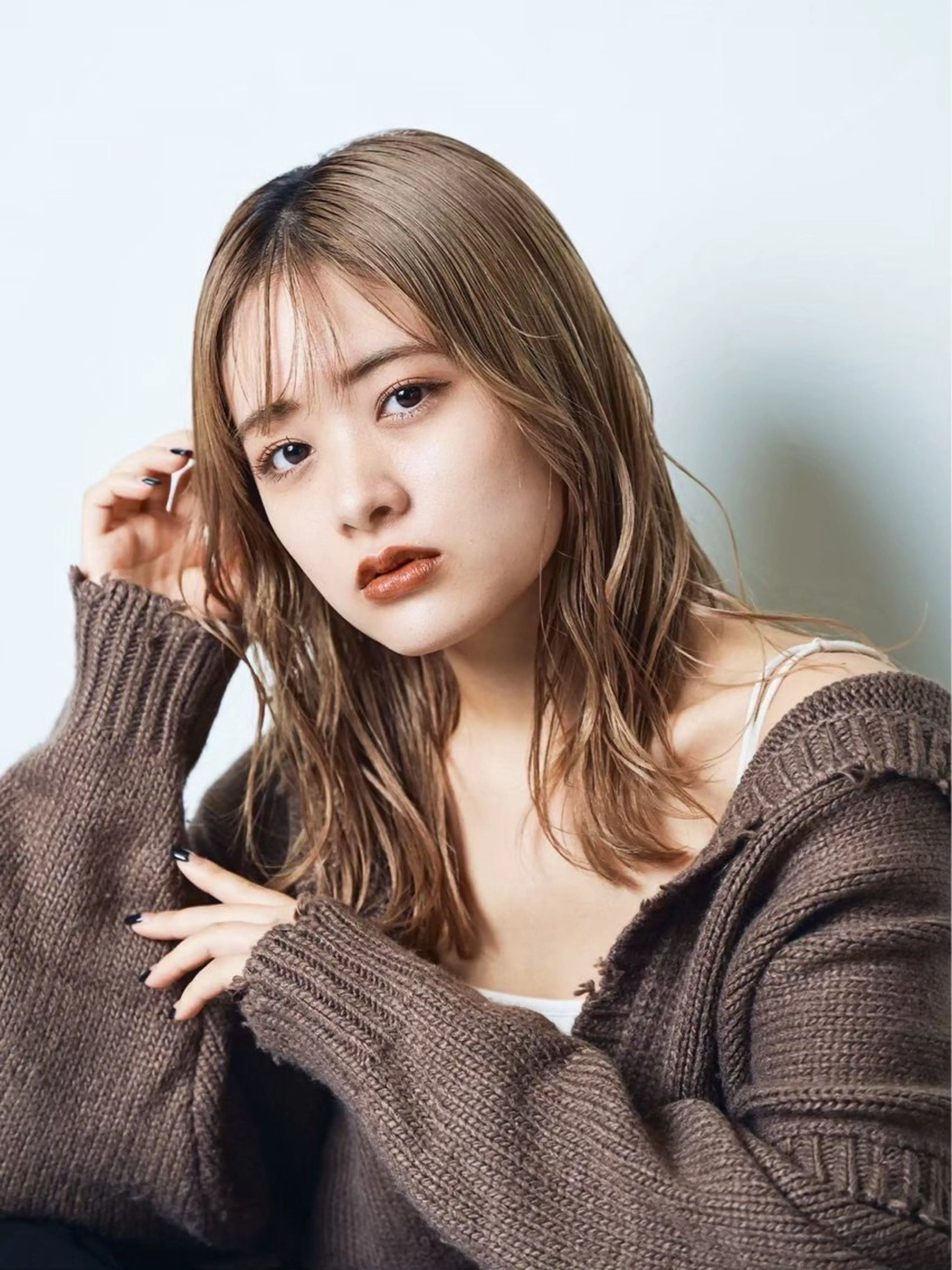 セミロング カラー 透明感カラー艶カラー 暖色カラーshionのヘアスタイル