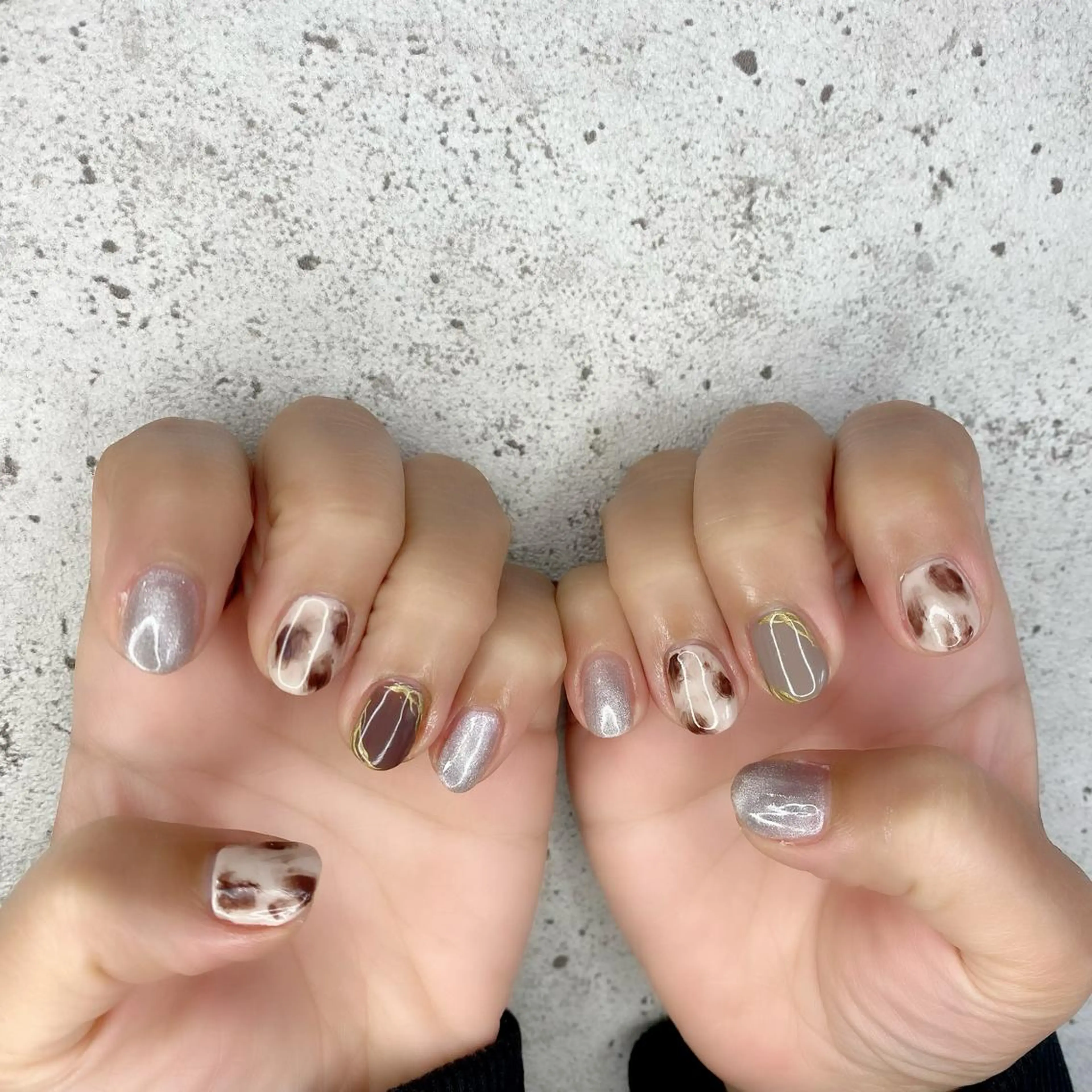 ショート カラー パーマ ヘアアレンジ メンズ キッズ ネイル マツエク・マツパ ブラウンカラー カラーマツエク アニマル柄 ブラウン マグネットネイル ハンドネイル Salon Ｋのネイルデザイン