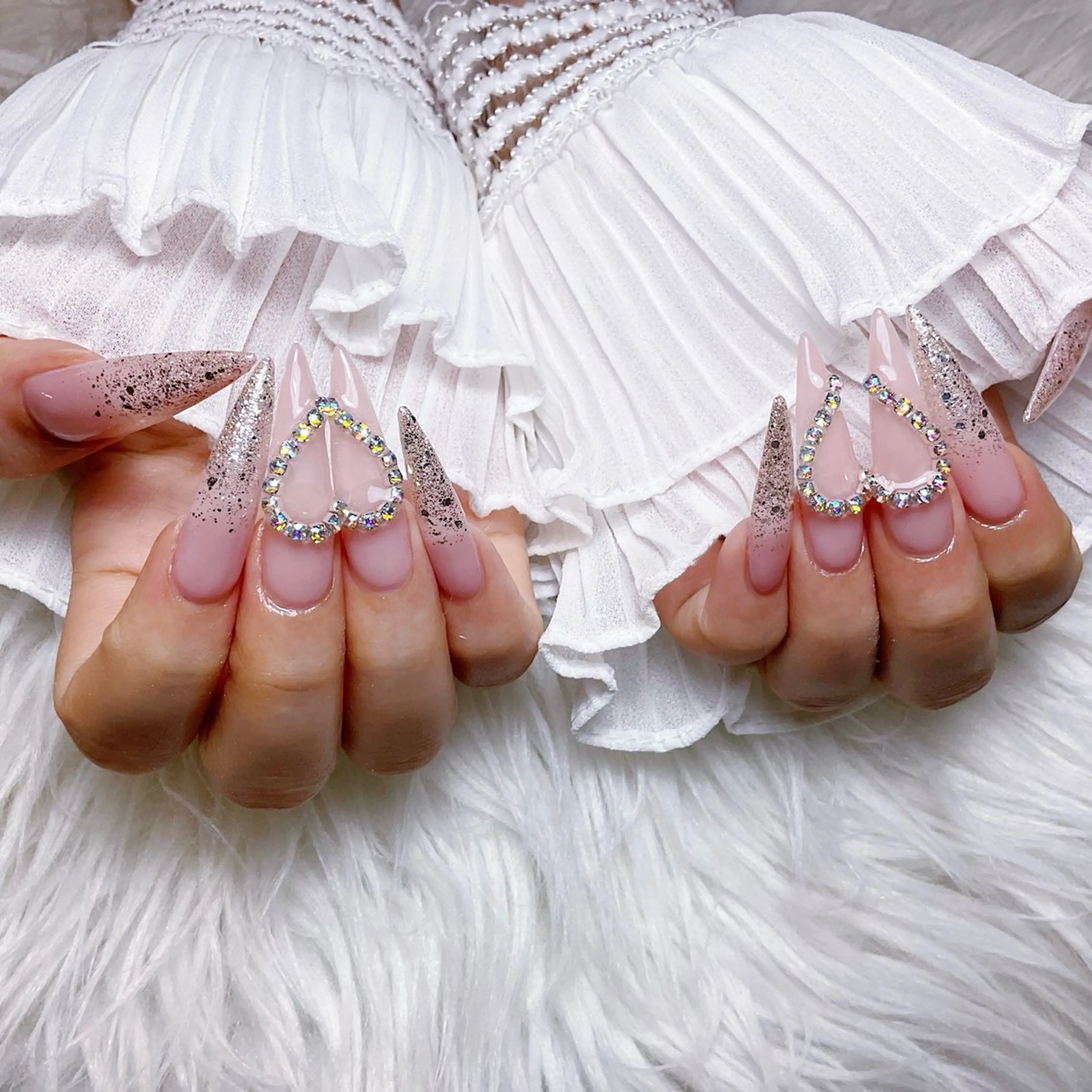 ネイル ハンドネイル 🌈Yun nail hyejin💋のネイルデザイン