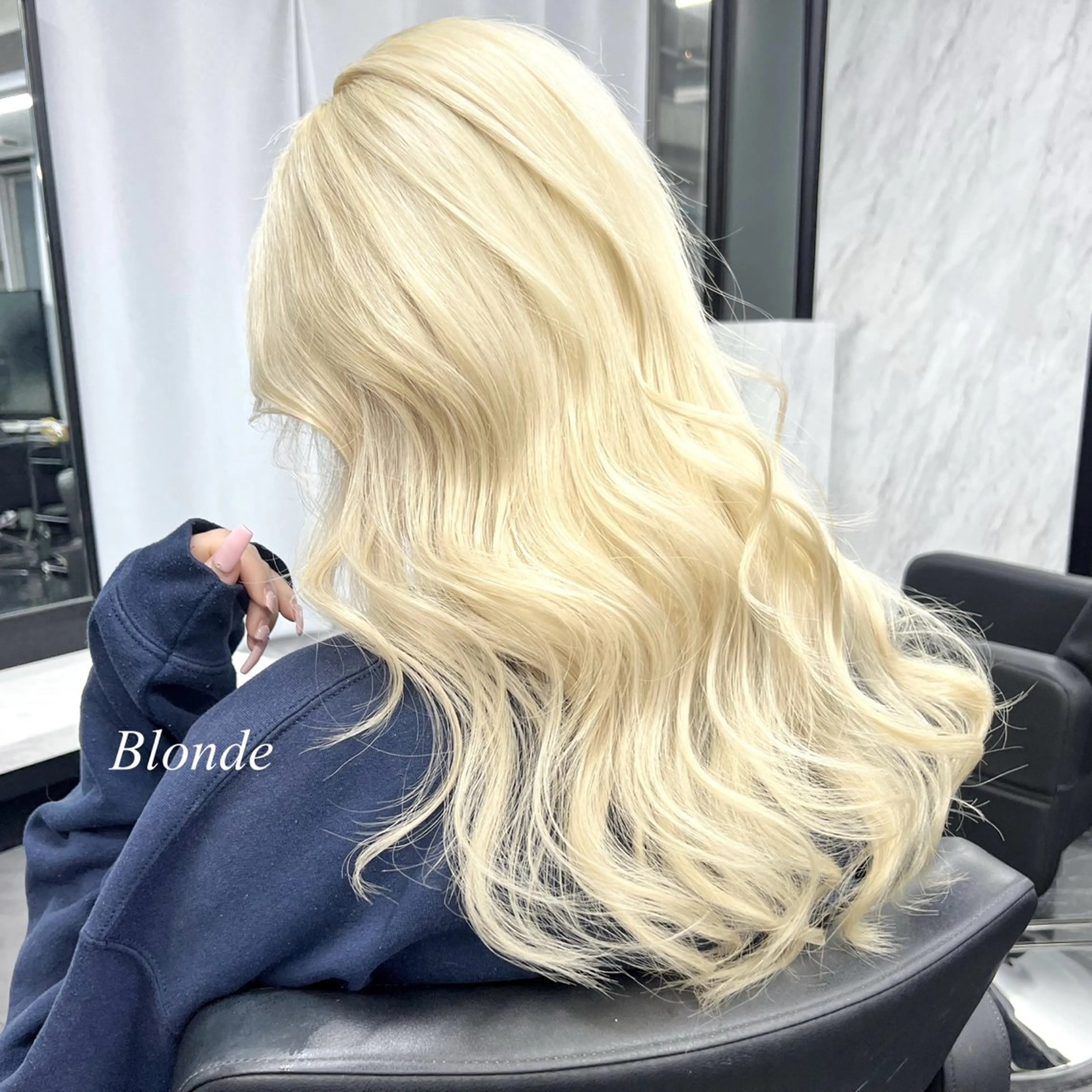 ロング カラー シールエクステ ハイトーンカラー エクステ ヘアカラー トリートメント シールエクステ特化 ハイトーン、NANAのヘアスタイル