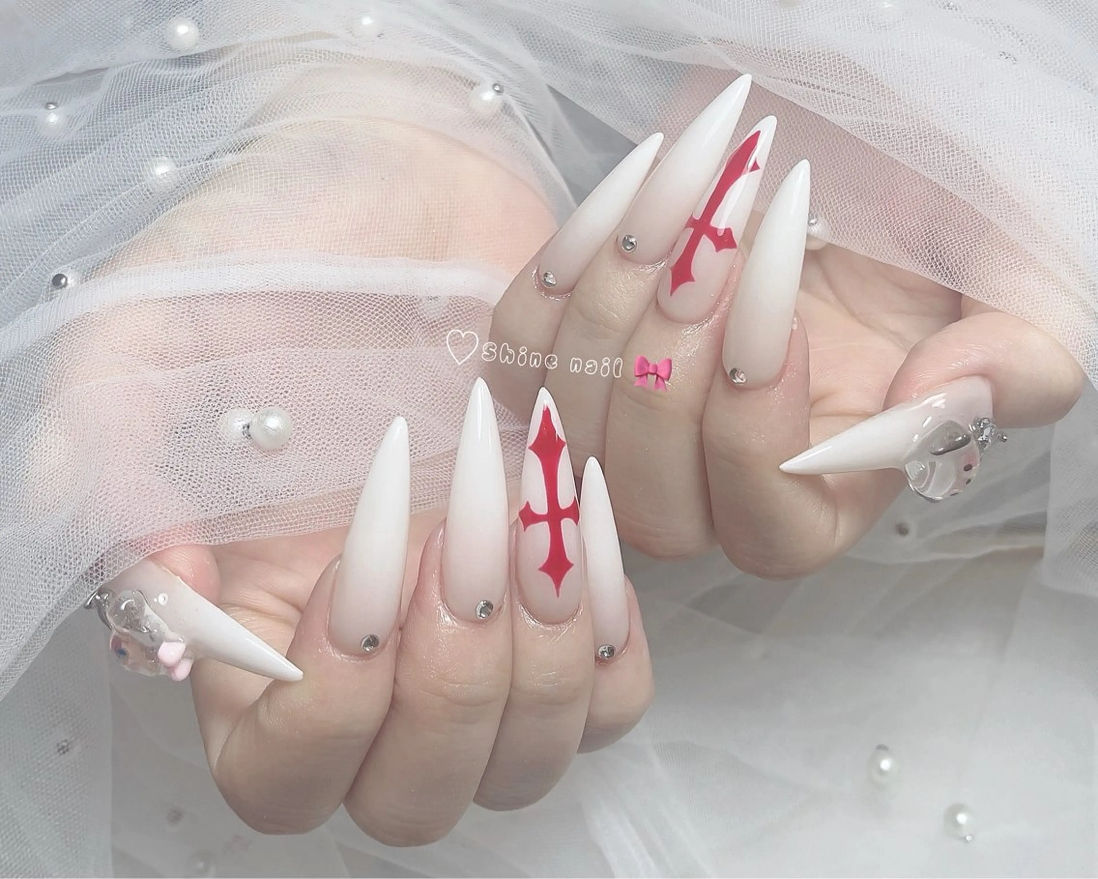 ネイル 〜Shine Nail〜【サイナネイル】パラジェル／ 長さだし／持ち込み／ワンホン／フィルイン所属・shine 🎀 長さだし&デザインのネイルデザイン