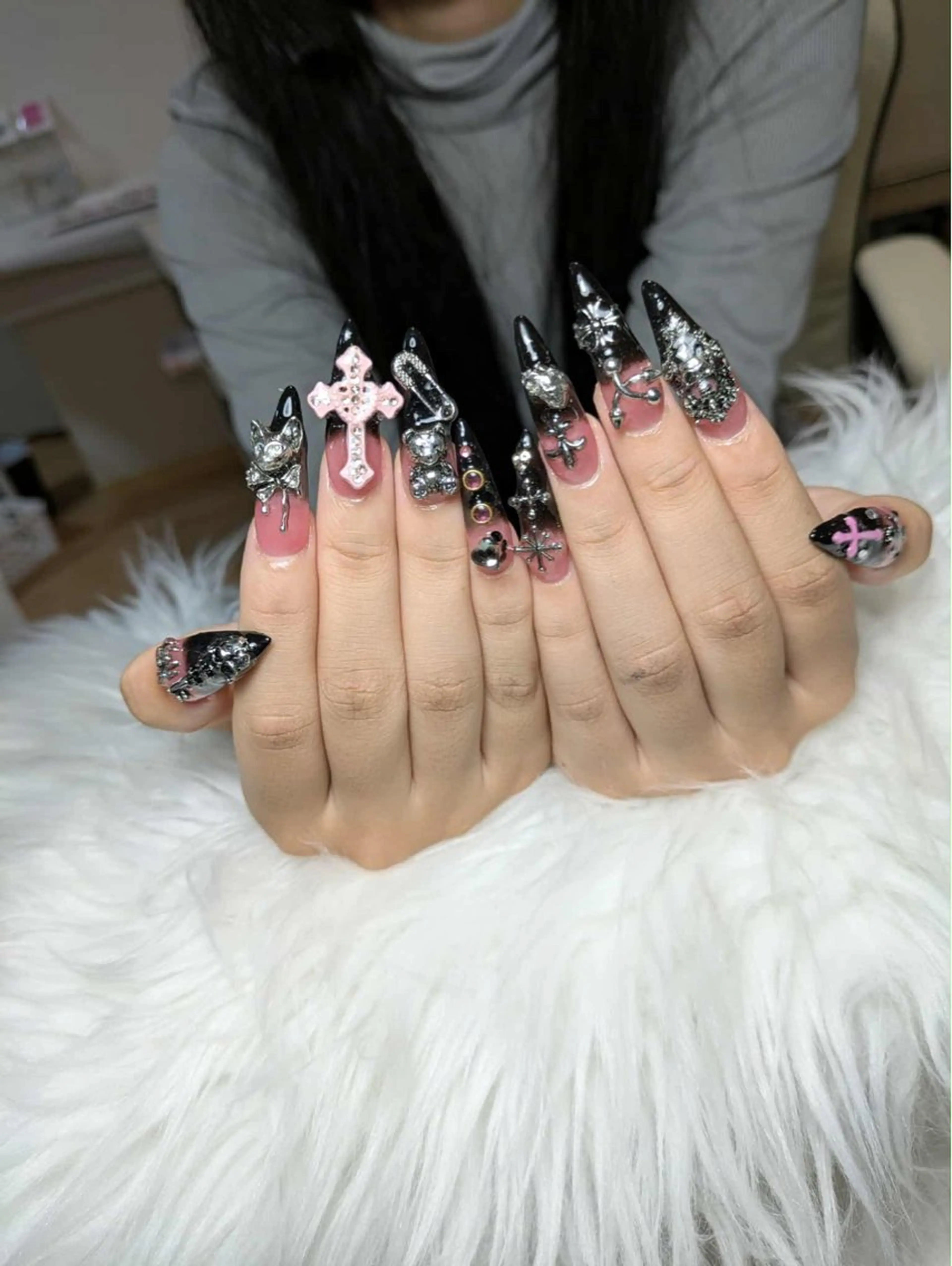 ネイル Queen Nail 柏店　クイーンネイルのネイルデザイン