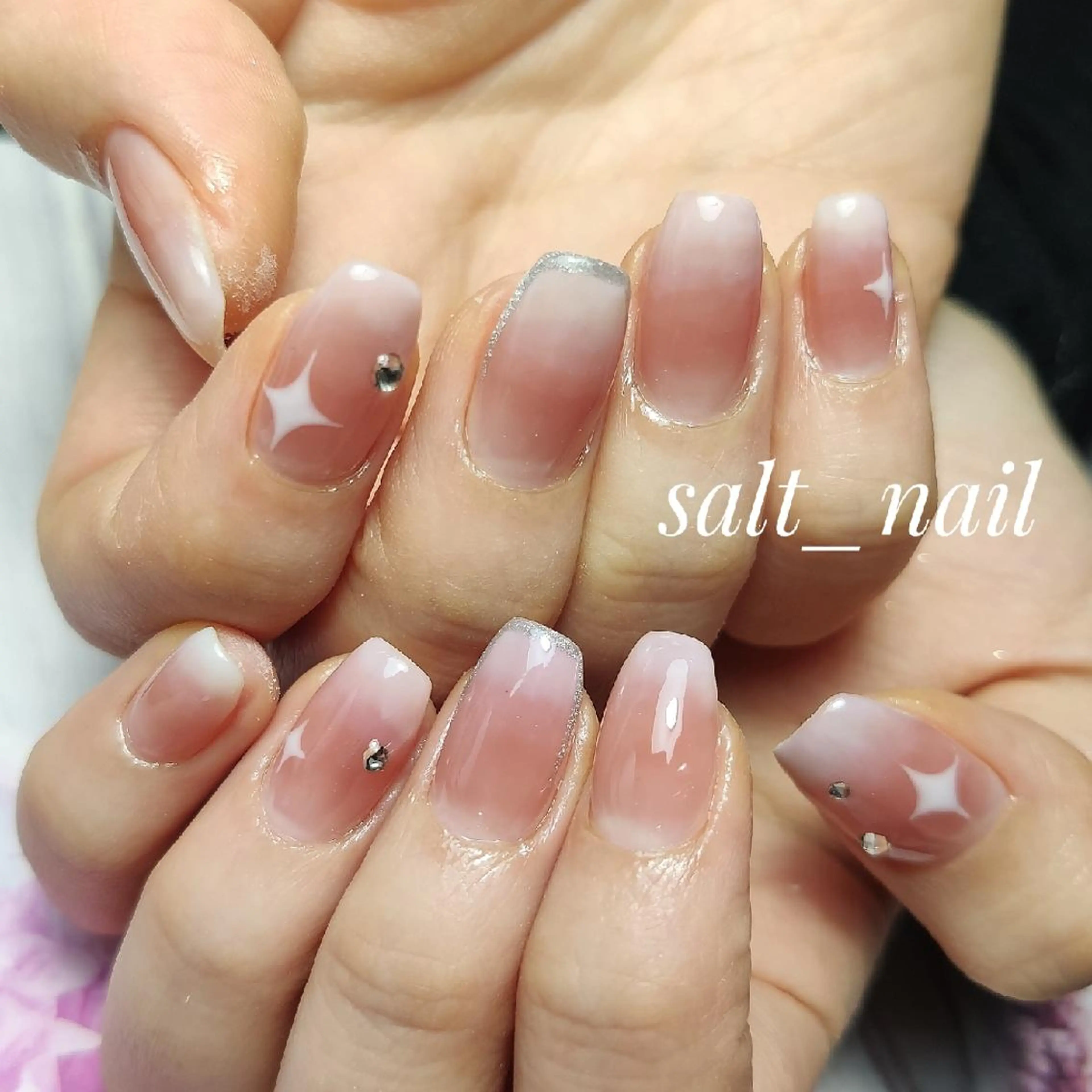 ネイル ピンク ホワイト ハンドネイル 個人サロン saltnailのネイルデザイン