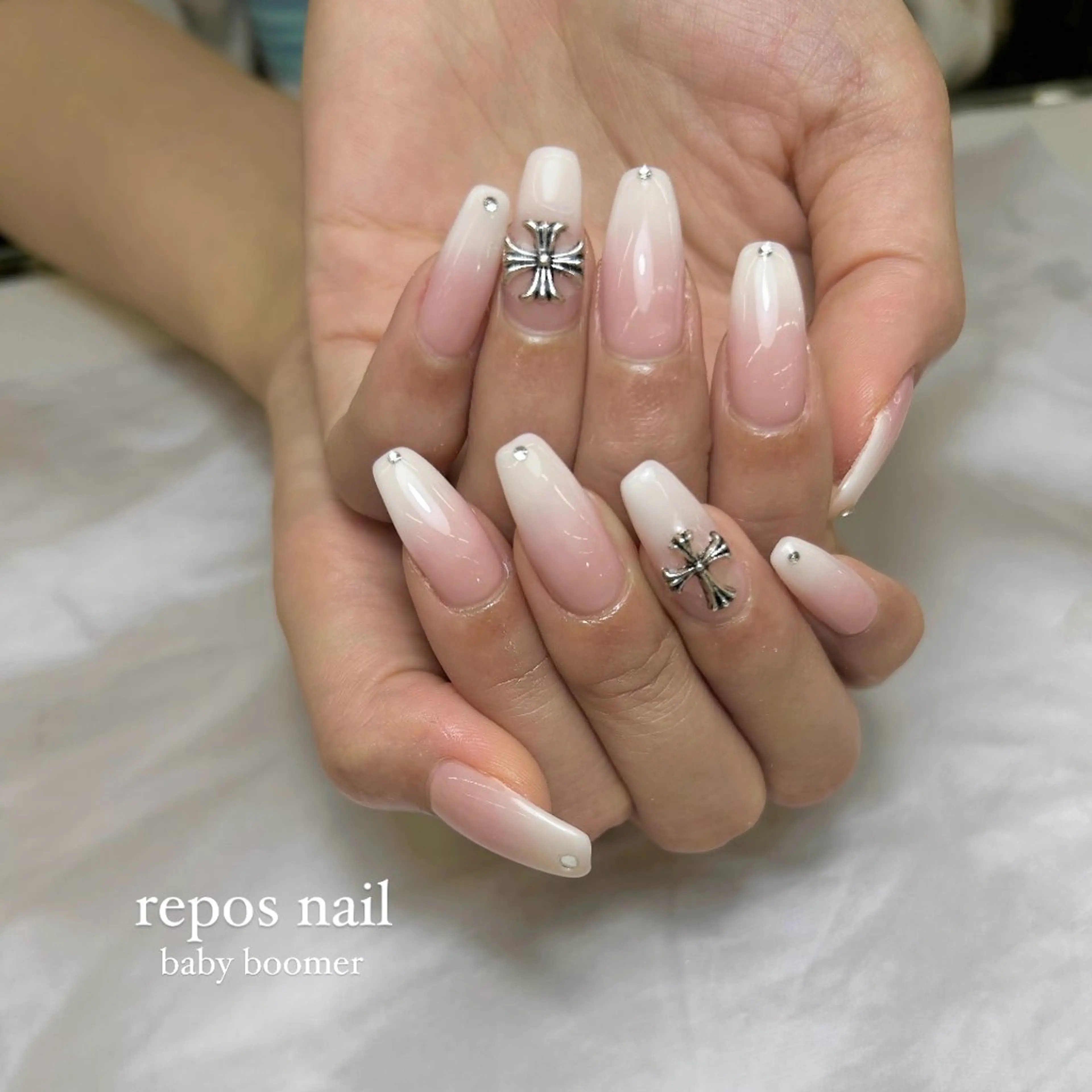 ネイル ハンドネイル repos-ルポ-所属・repos yoshitomeのネイルデザイン