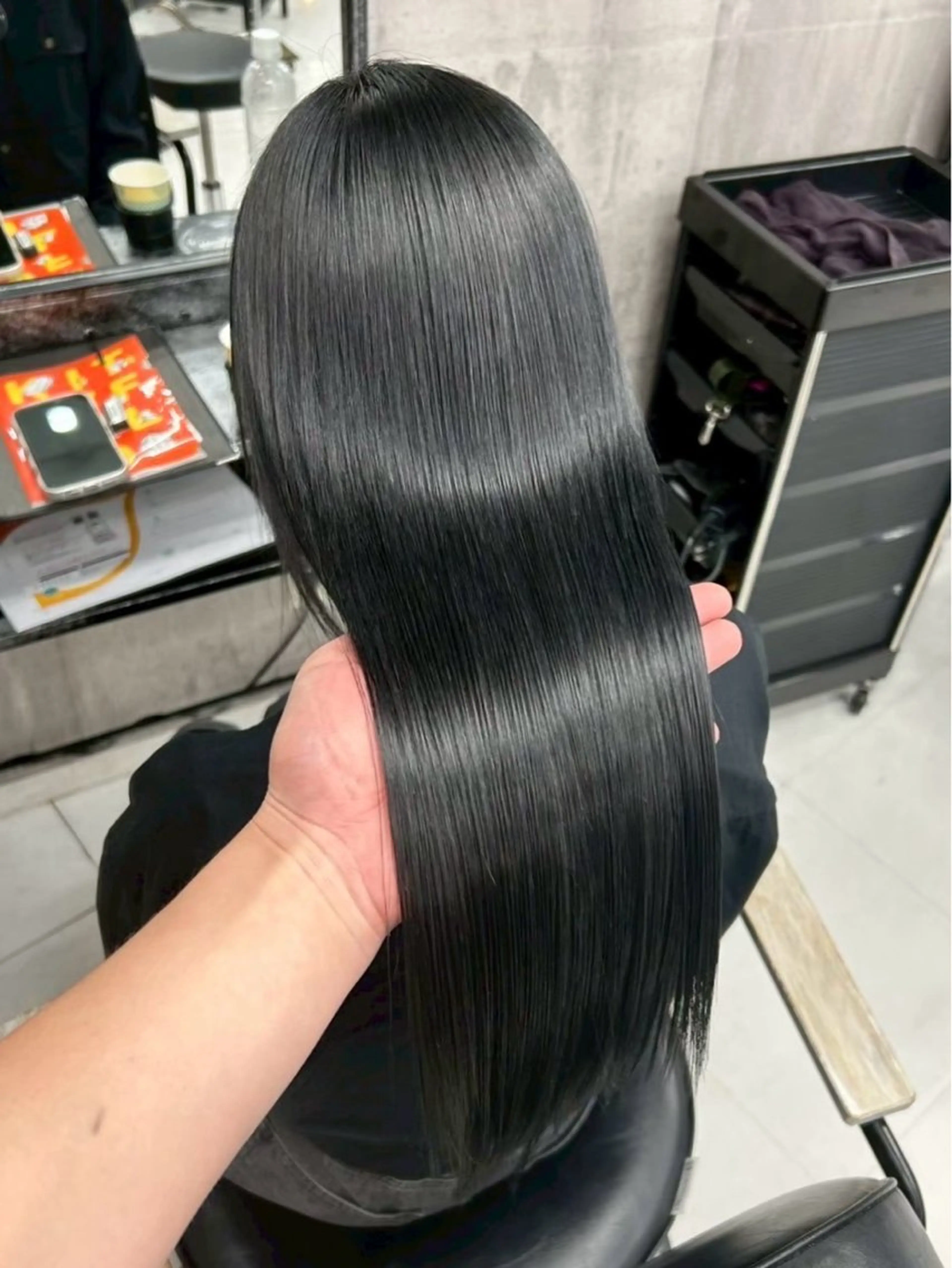 ロング カラー パーマ ヘアアレンジ メンズ キッズ トリートメント レイヤー×ハイトーン / mihana🪐のヘアスタイル