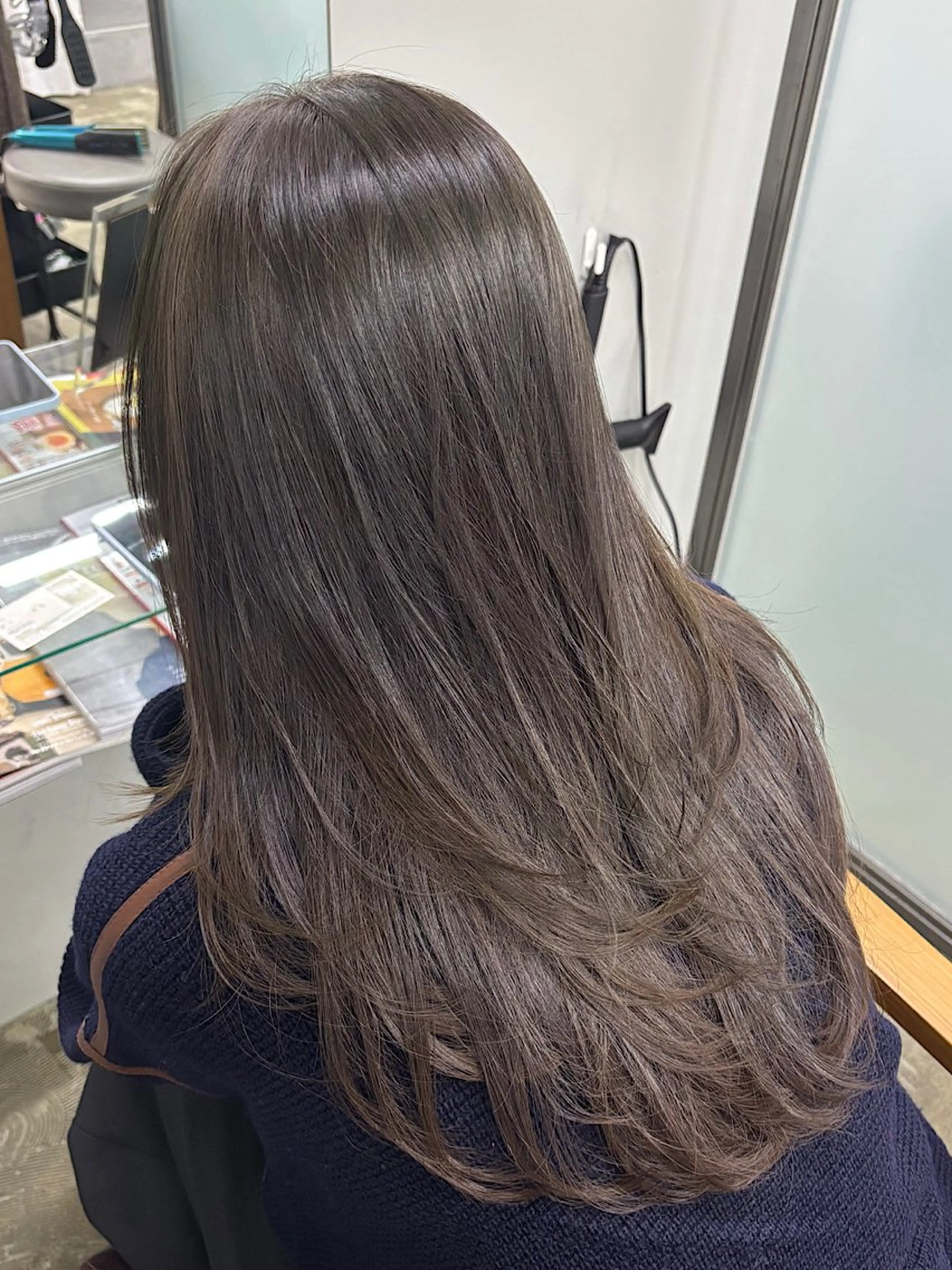 セミロング カラー ベージュカラー オリーブベージュ カット トリートメント Dice朋生/神戸/ 髪美矯正/艶感カラーのヘアスタイル