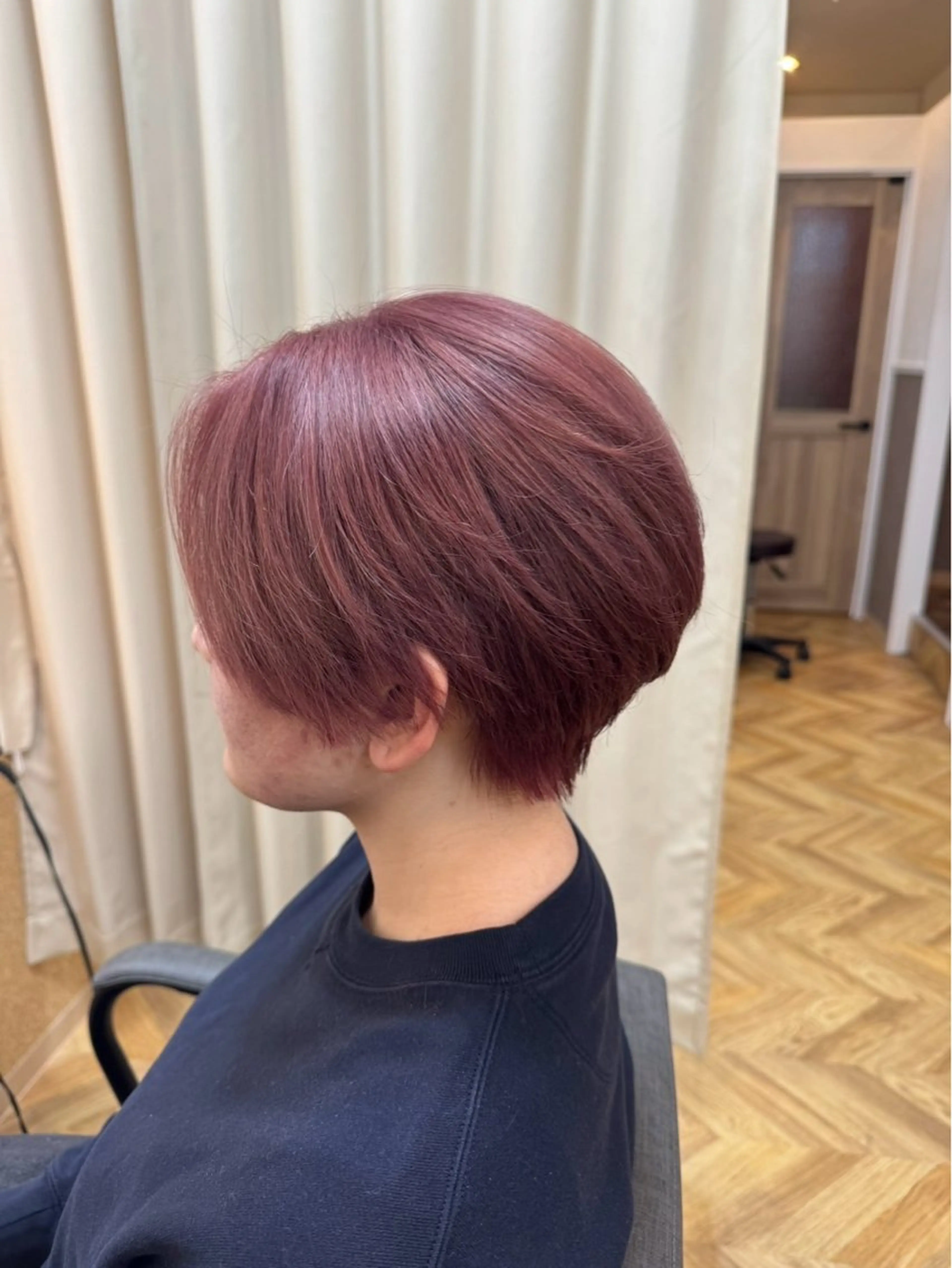 カラー 古谷 礼穏のヘアスタイル