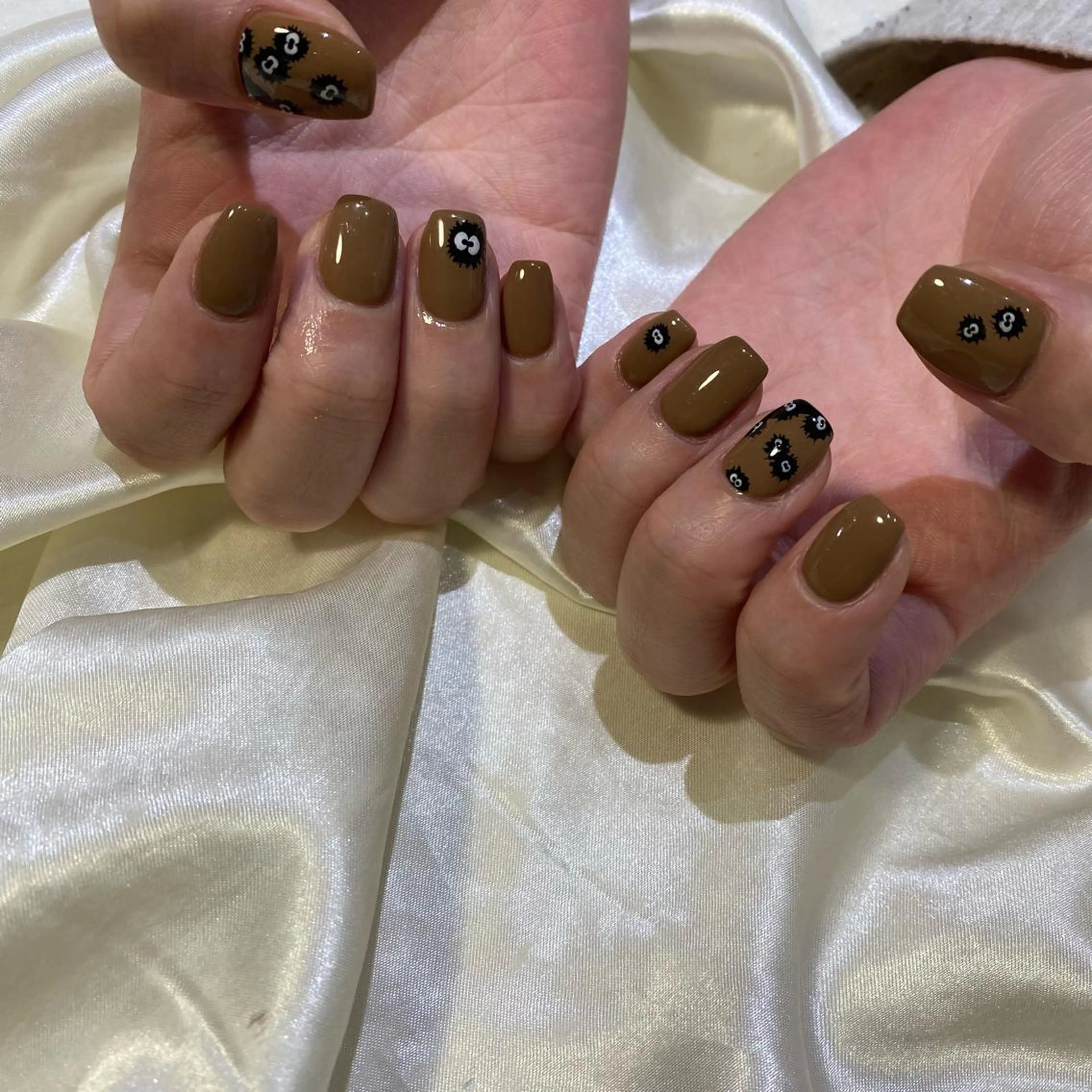 ネイル ハンドネイル 西岡 杏のネイルデザイン