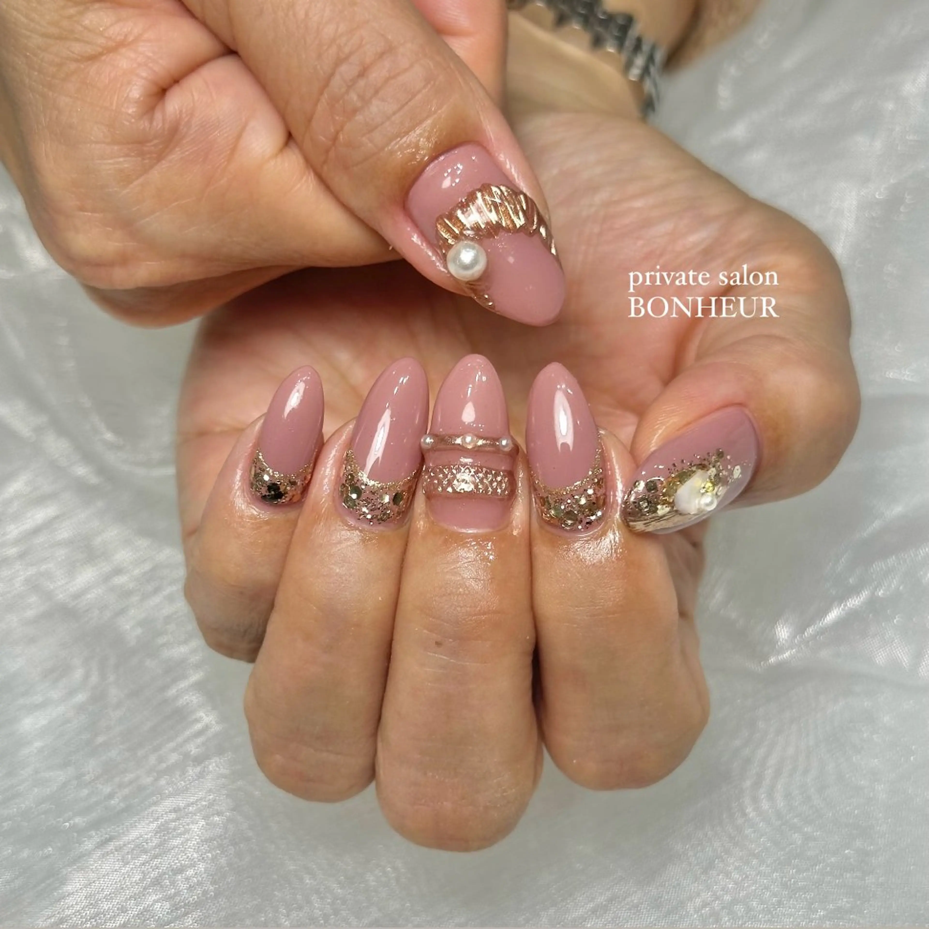 ネイル ハンドネイル BONHEUR Annaのネイルデザイン