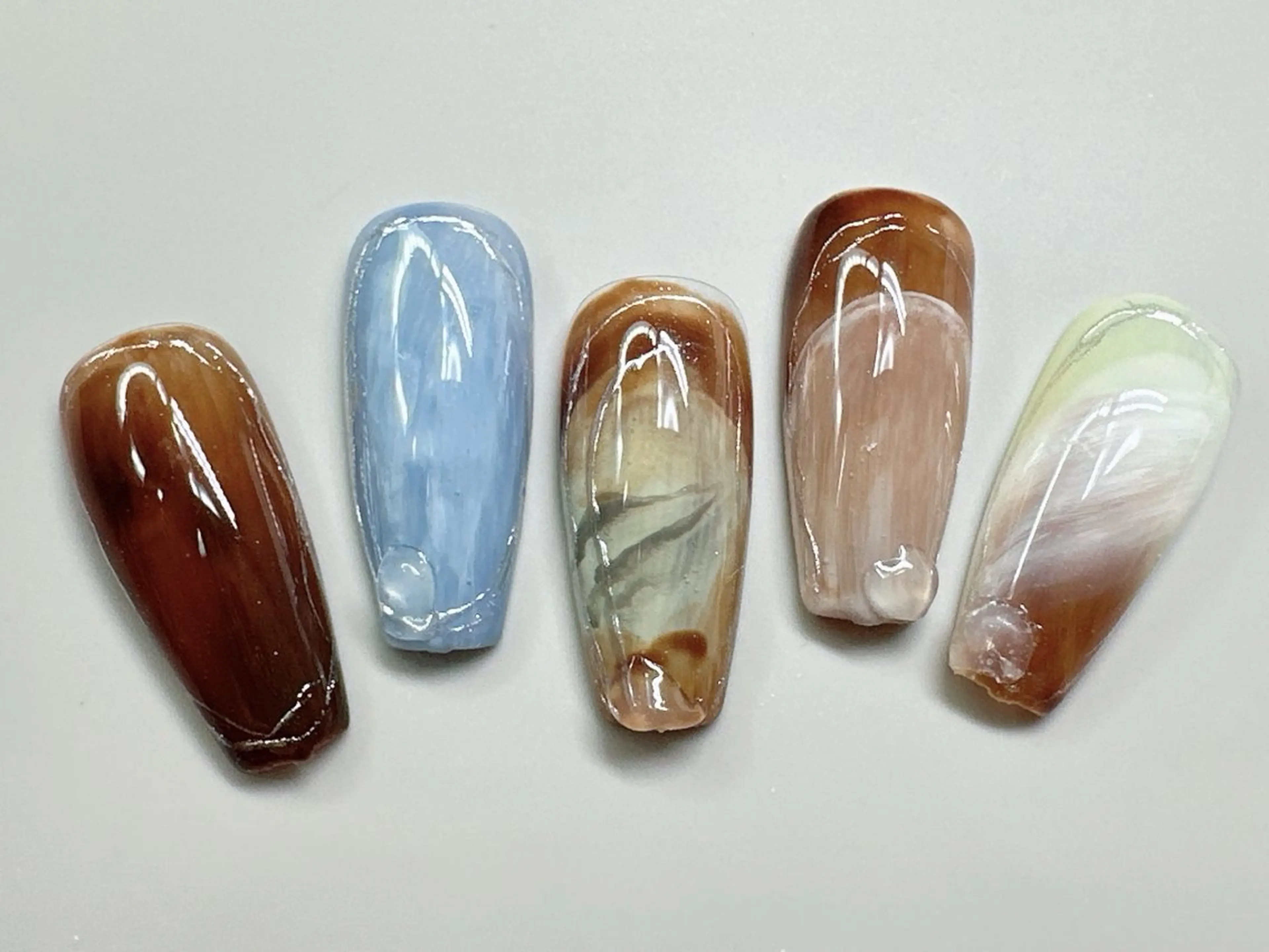 ネイル ハンドネイル Mia 自宅ネイルサロンのネイルデザイン