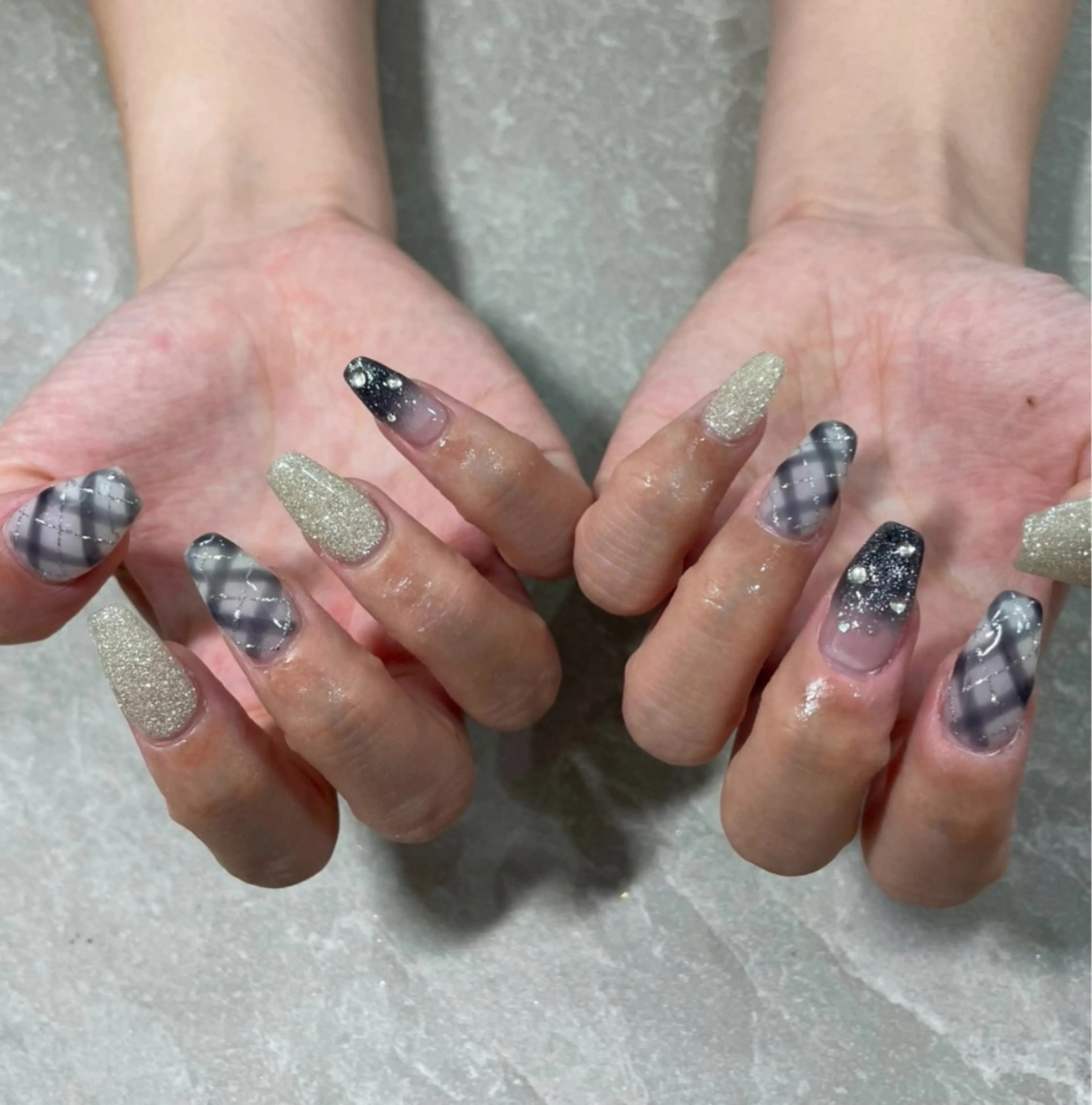 ネイル LAVISH nanamiのネイルデザイン