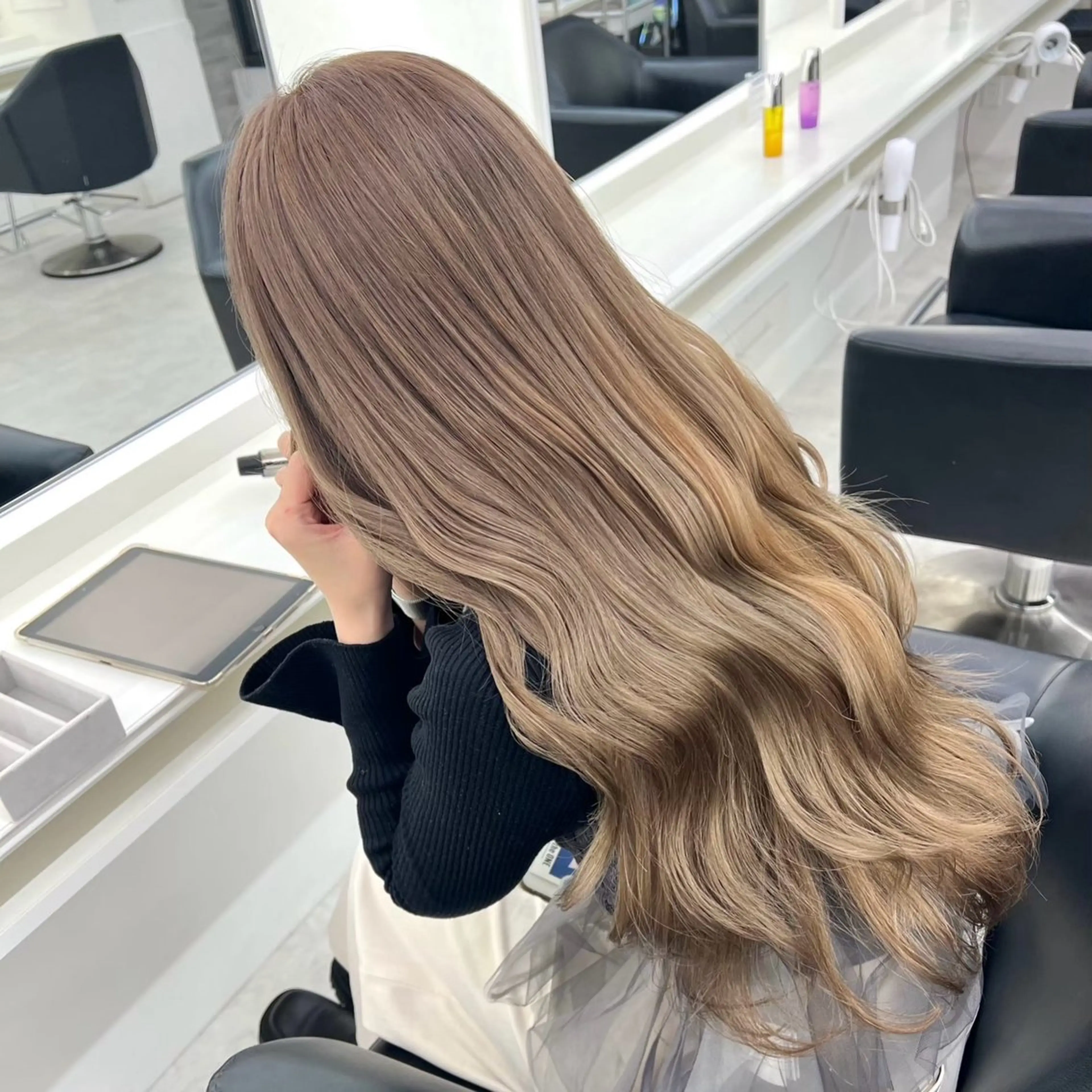 ロング カラー ヘアカラー ParveMix 🩶🫧入江 香名のヘアスタイル