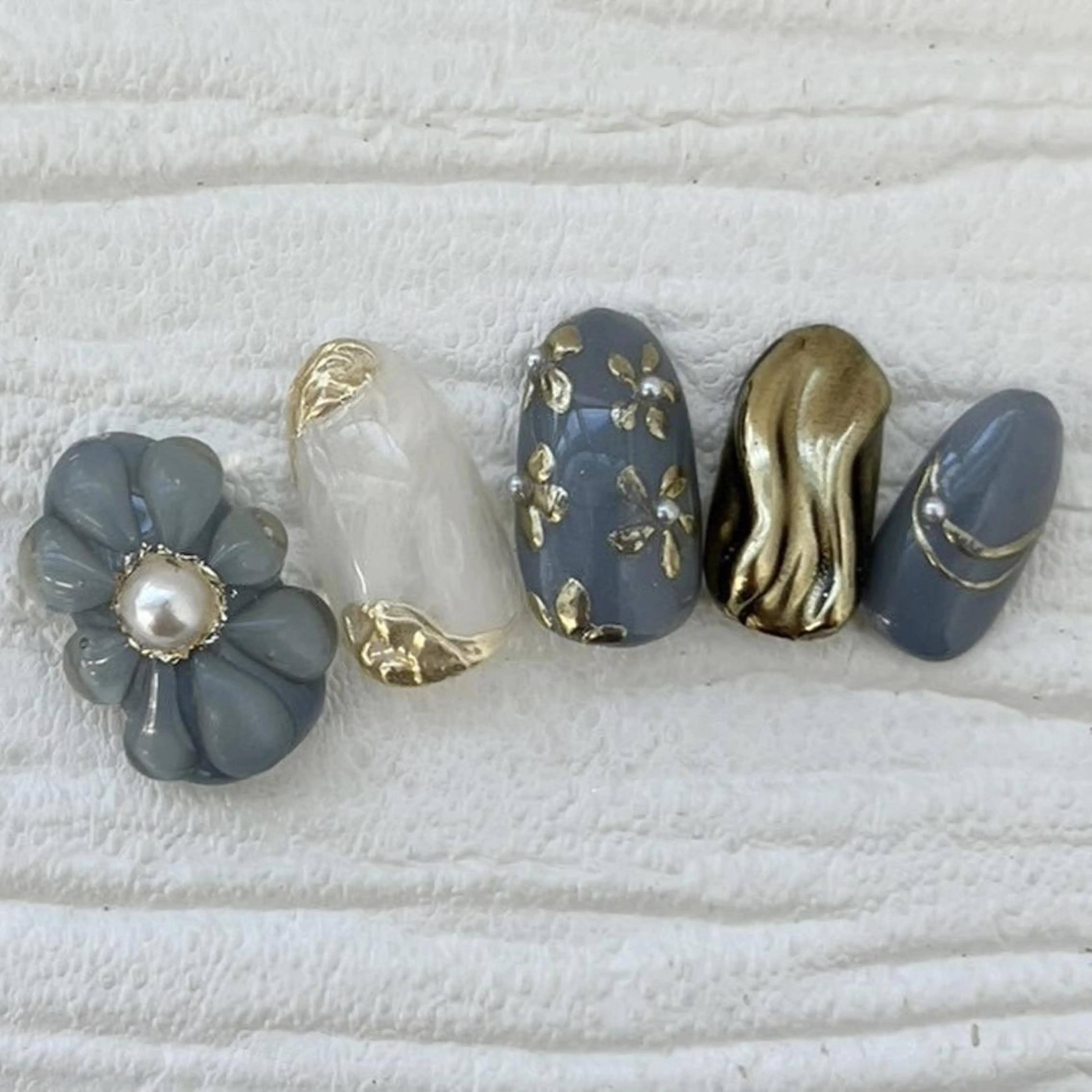 ネイル Nail salon Honey Beeのネイルデザイン