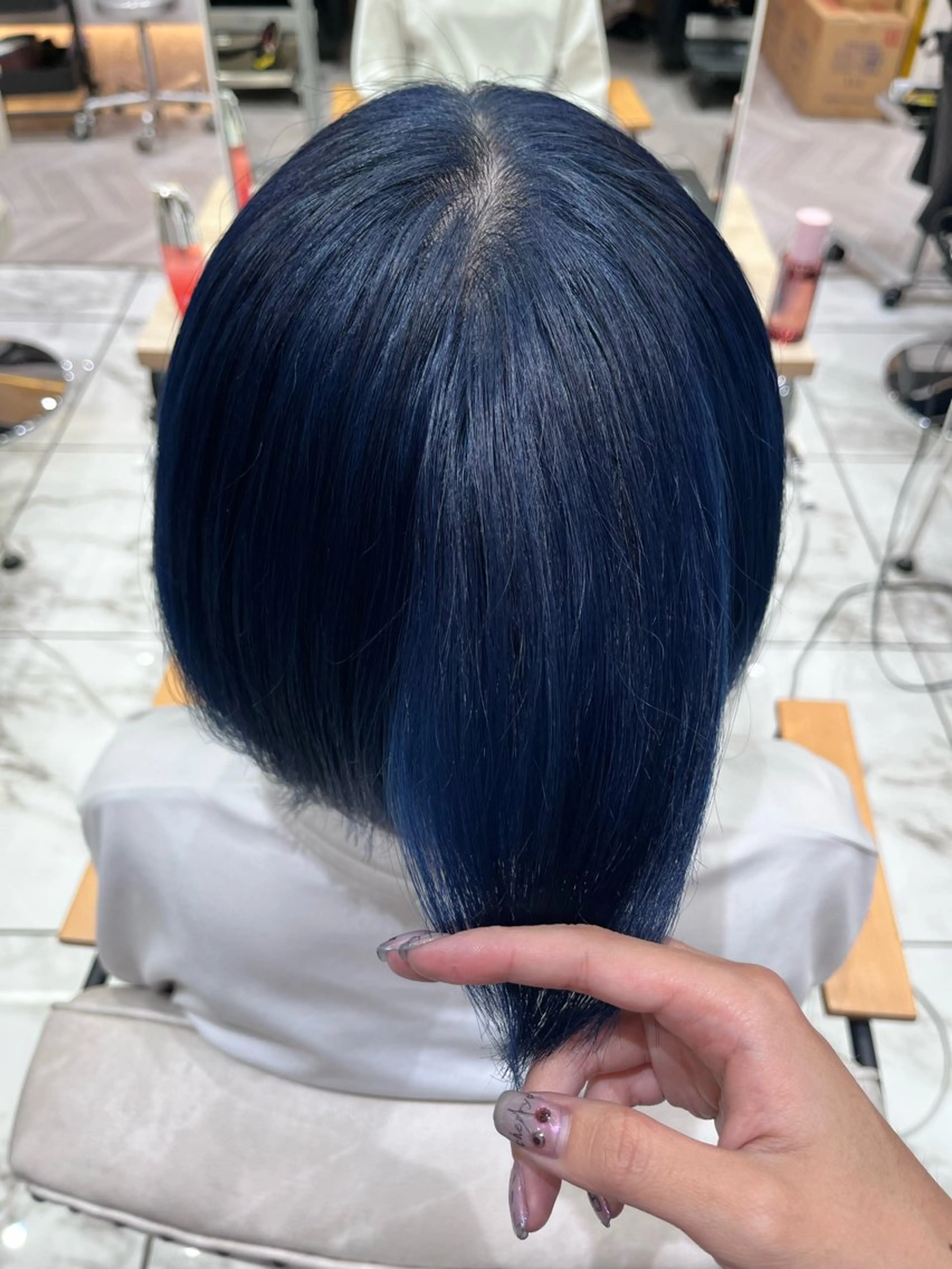 ミディアム ∴Sanae. ∴ トータルビューティーのネイルデザイン